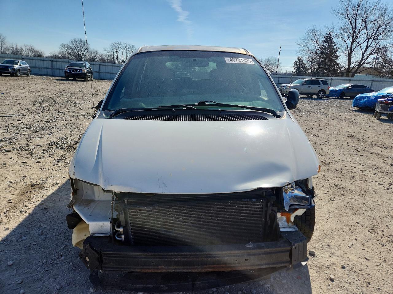 2003 Chrysler Town & Country Lx White vin: 2C8GP44363R187842