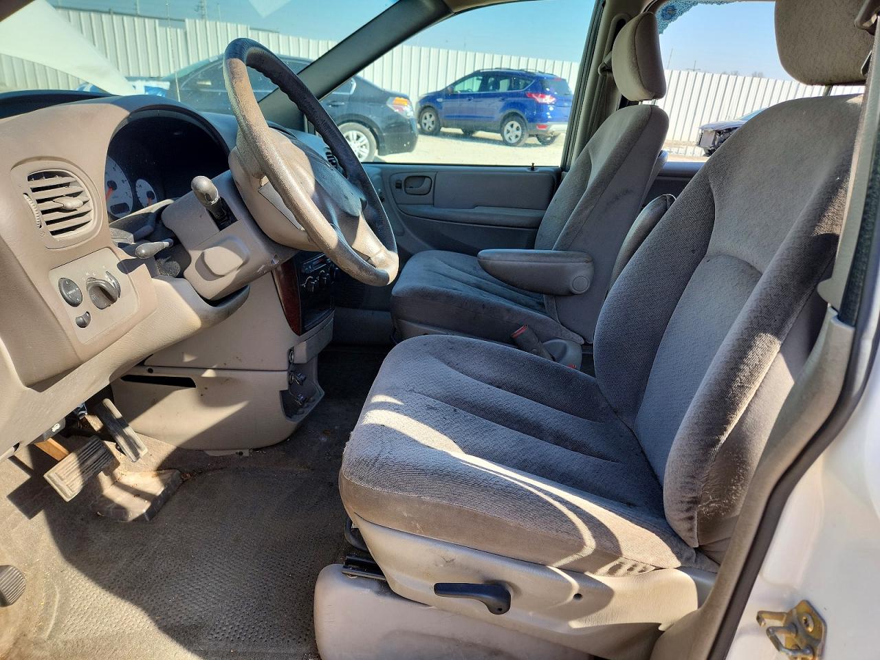 2003 Chrysler Town & Country Lx White vin: 2C8GP44363R187842