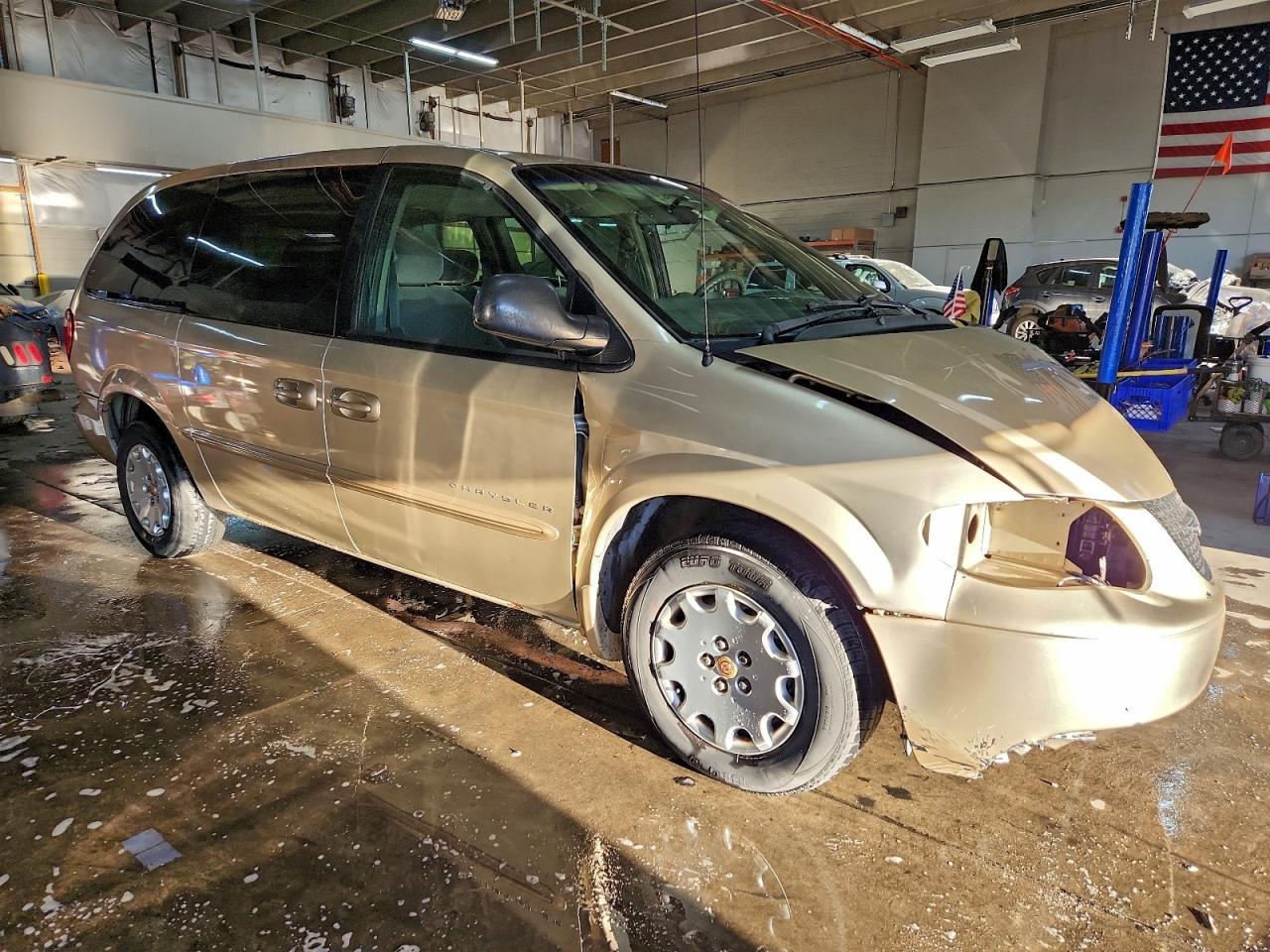 2001 Chrysler Town & Country Lx Tan vin: 2C8GP44G31R115271