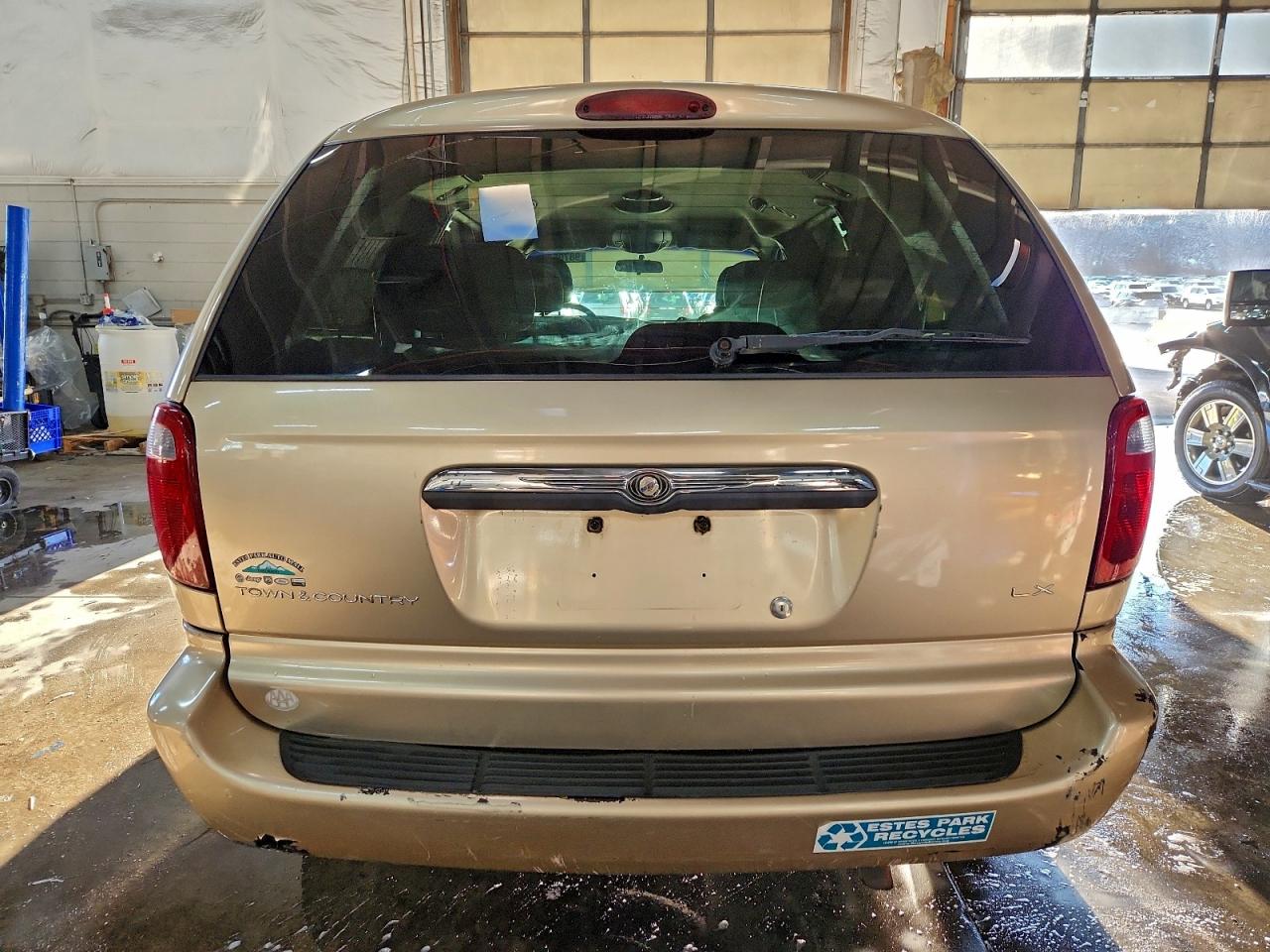 2001 Chrysler Town & Country Lx Tan vin: 2C8GP44G31R115271