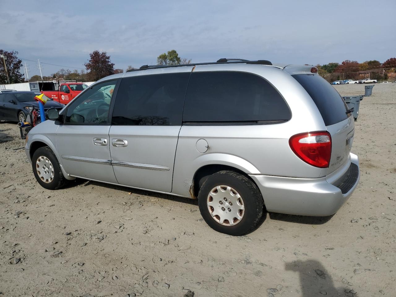 2003 Chrysler Town & Country Lx Silver vin: 2C8GP44L63R110002