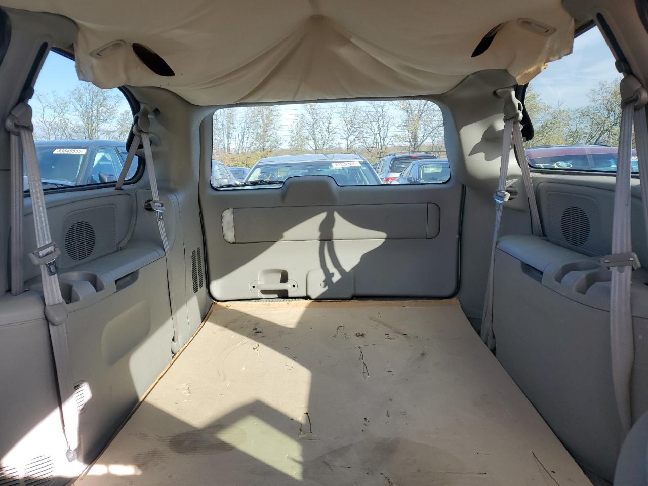 2003 Chrysler Town & Country Lx Silver vin: 2C8GP44L63R110002