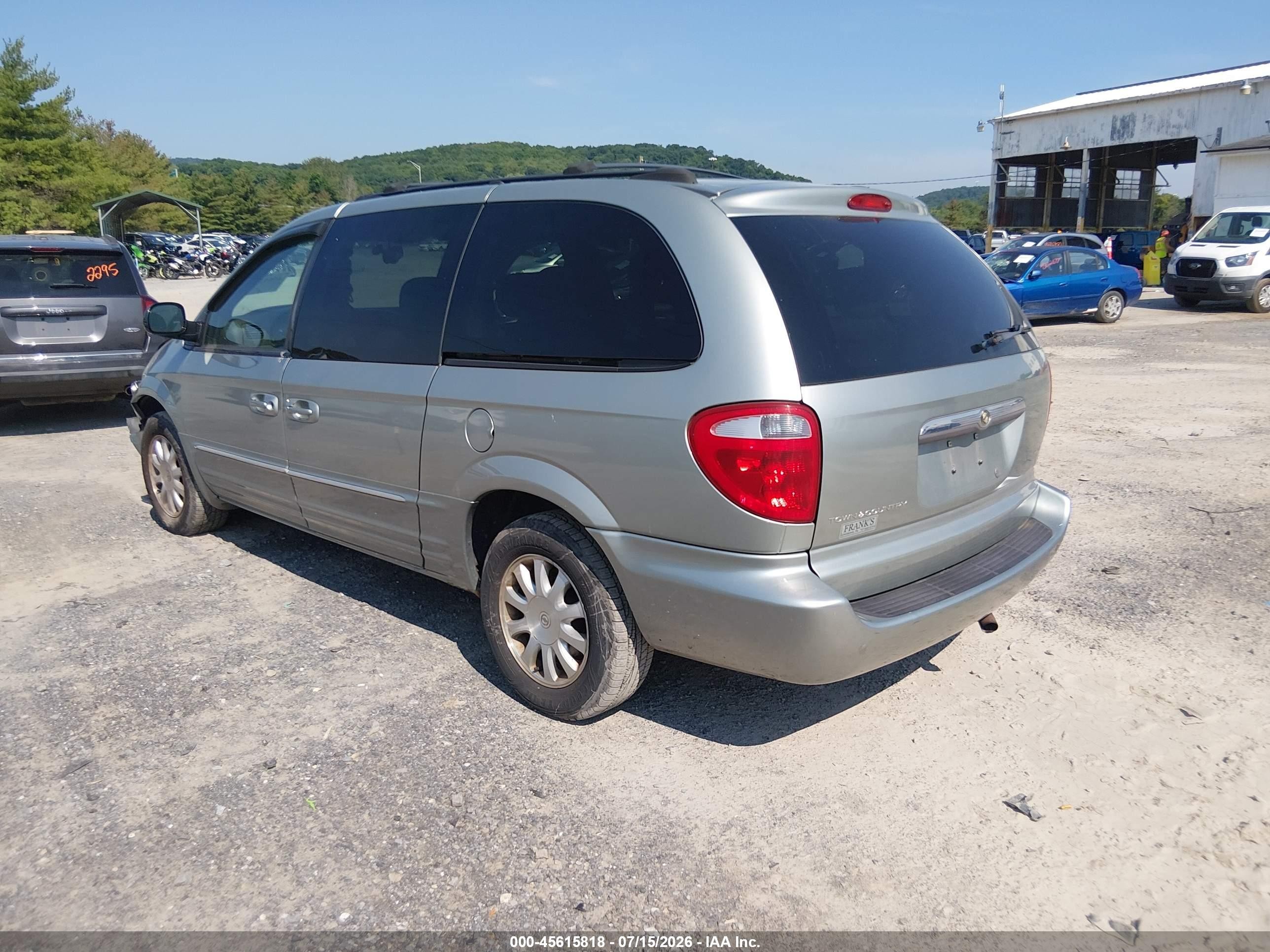 2003 Chrysler Town & Country Lxi Light Blue vin: 2C8GP54L03R145088