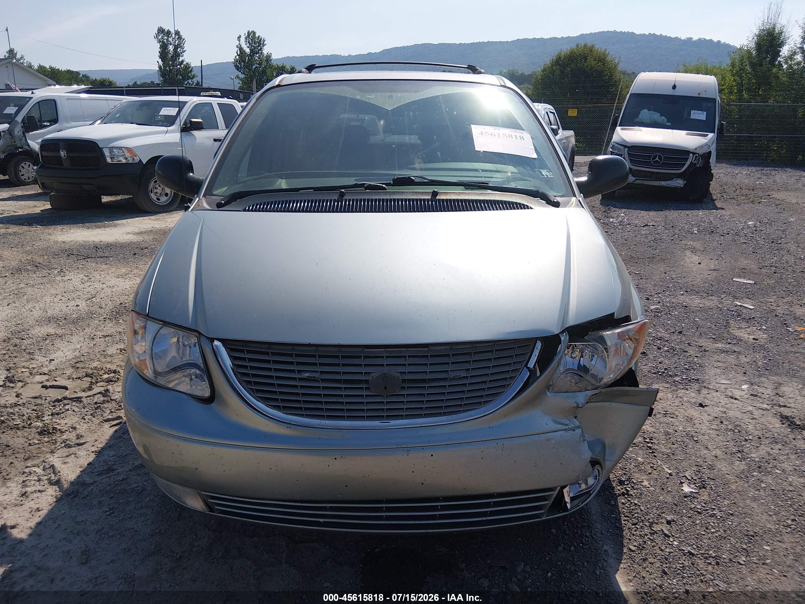 2003 Chrysler Town & Country Lxi Light Blue vin: 2C8GP54L03R145088