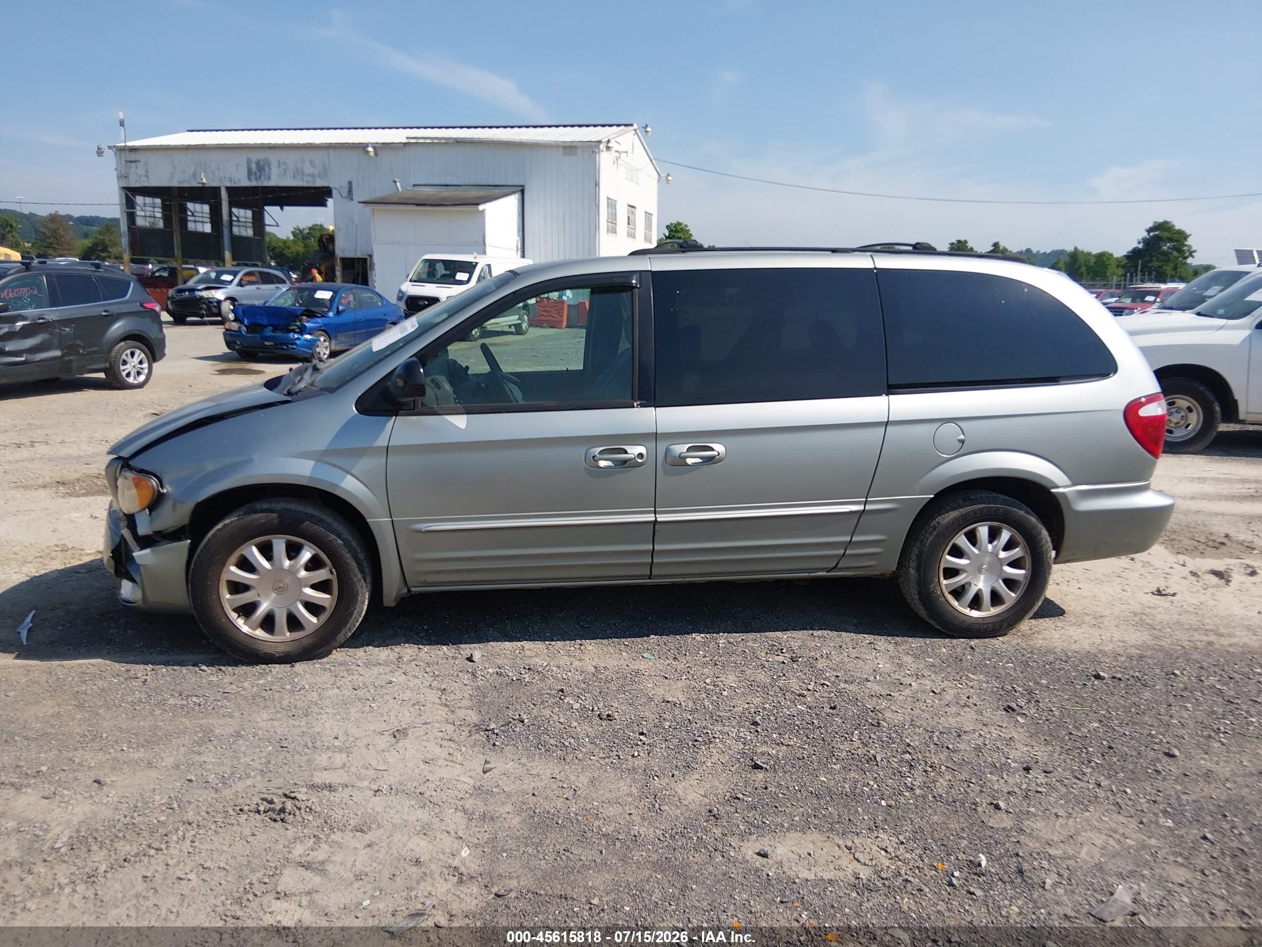 2003 Chrysler Town & Country Lxi Light Blue vin: 2C8GP54L03R145088