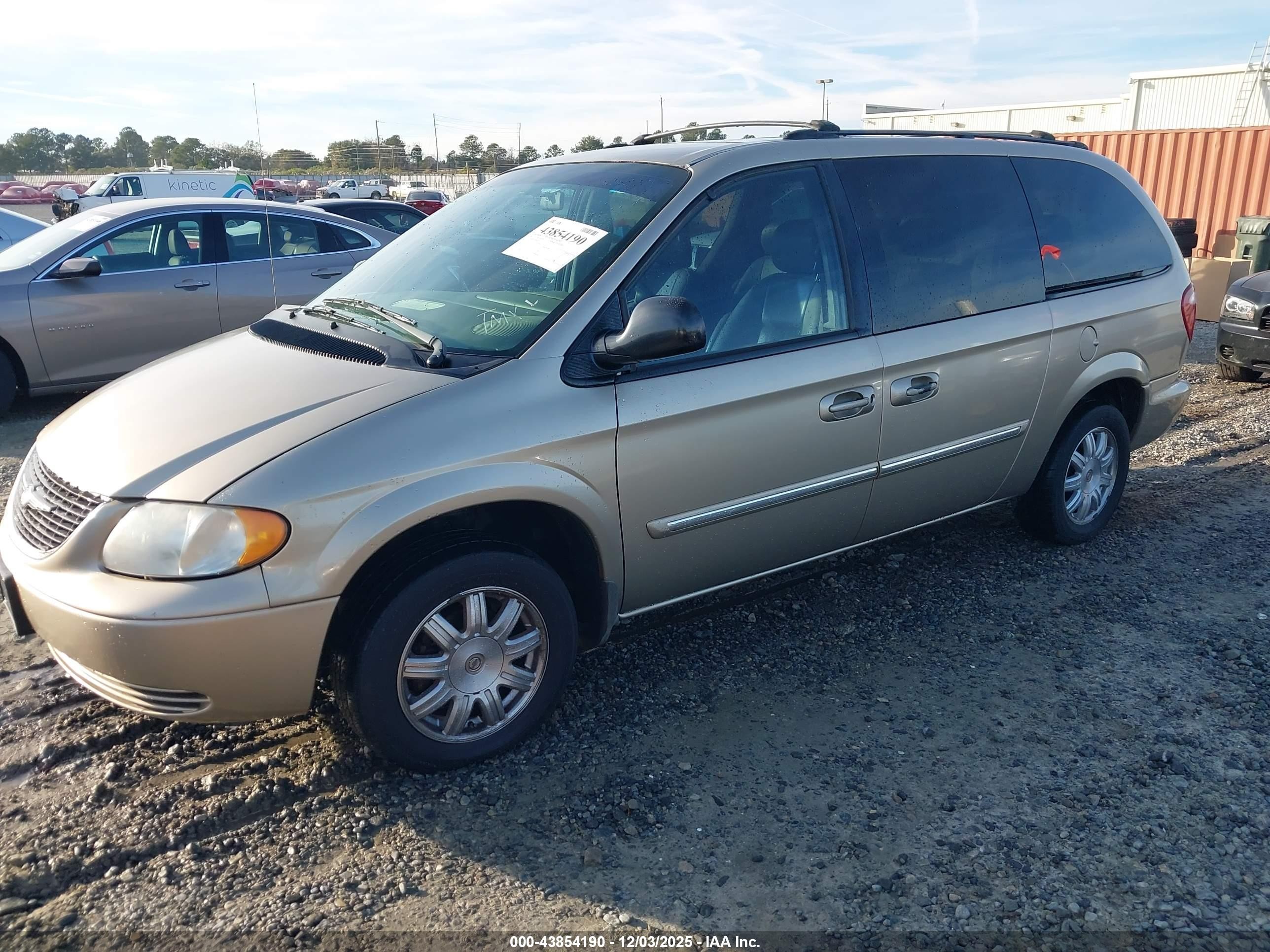 2004 Chrysler Town & Country Touring Champagne vin: 2C8GP54L04R603357