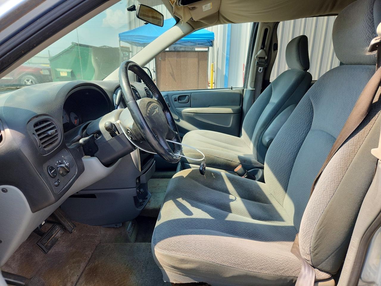 2005 Chrysler Town & Country Touring Blue vin: 2C8GP54L05R327943