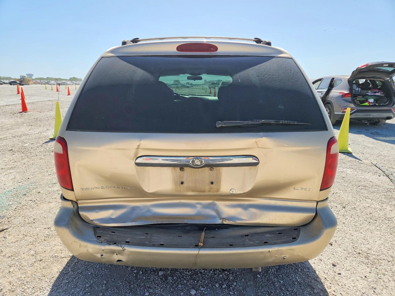 2001 Chrysler Town & Country Lxi Золотой vin: 2C8GP54L11R238019