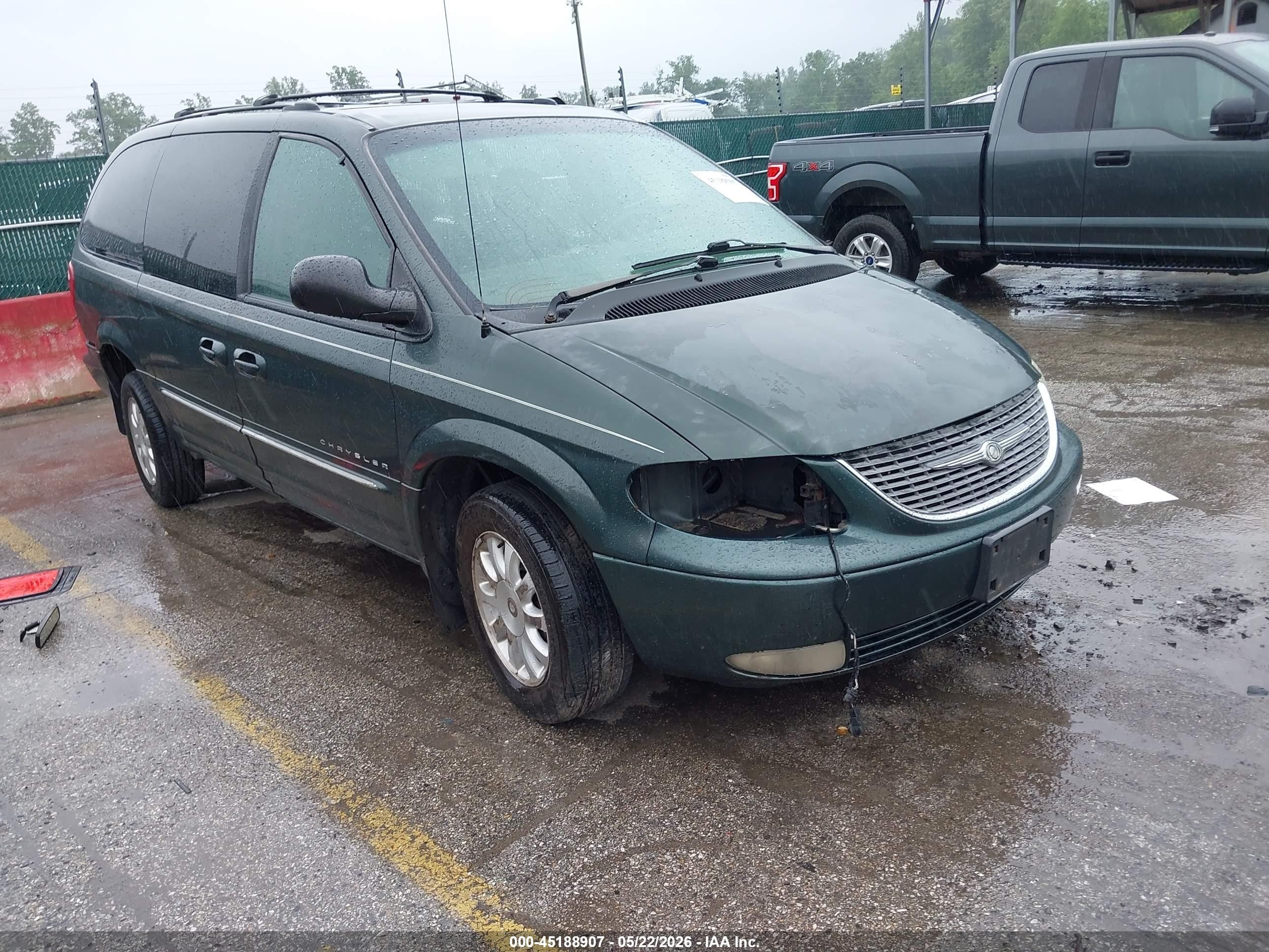 2001 Chrysler Town & Country Lxi Green vin: 2C8GP54L21R158146