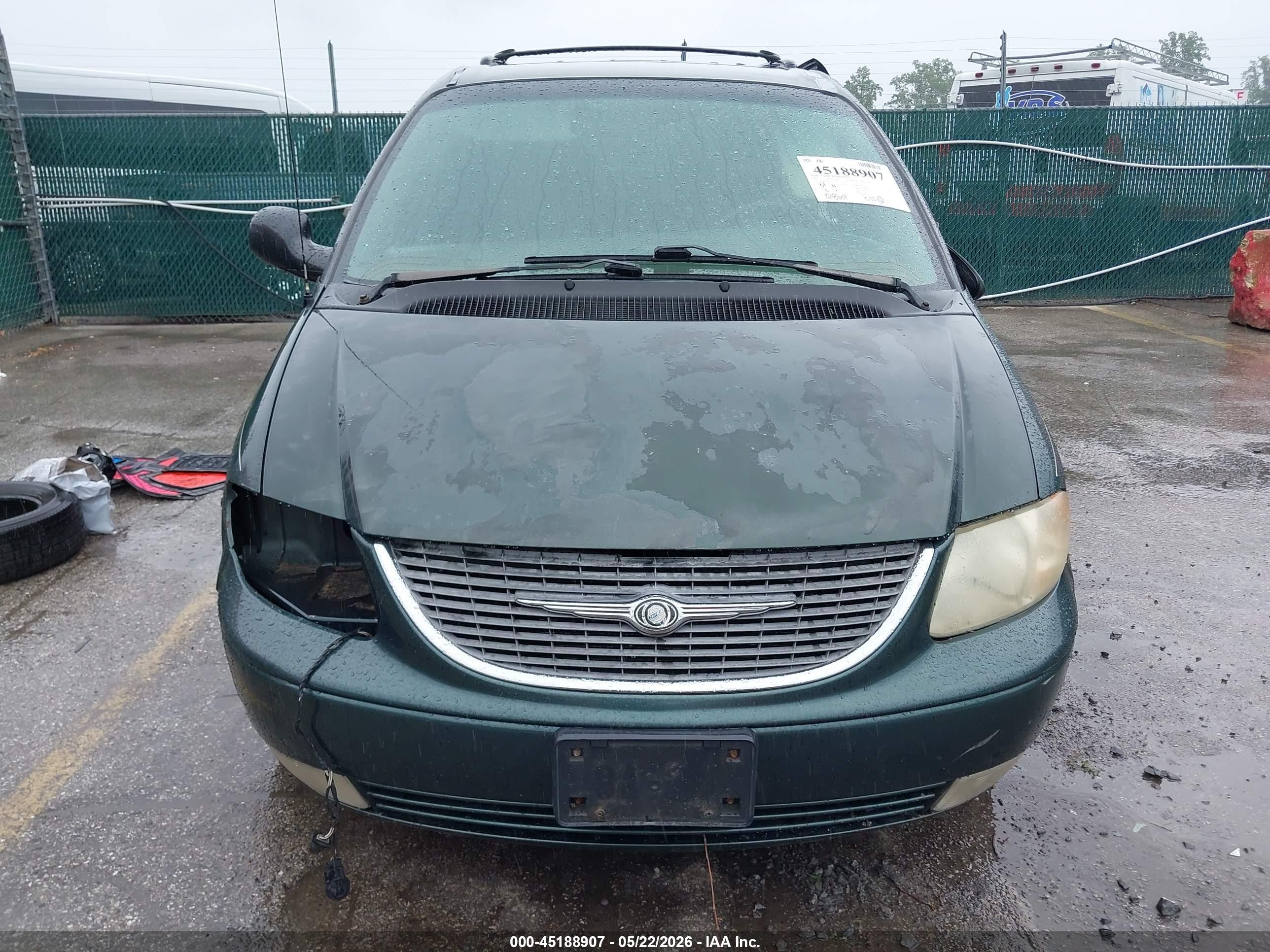 2001 Chrysler Town & Country Lxi Green vin: 2C8GP54L21R158146
