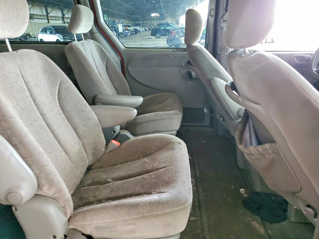 2001 Chrysler Town & Country Lxi Red vin: 2C8GP54L21R285642