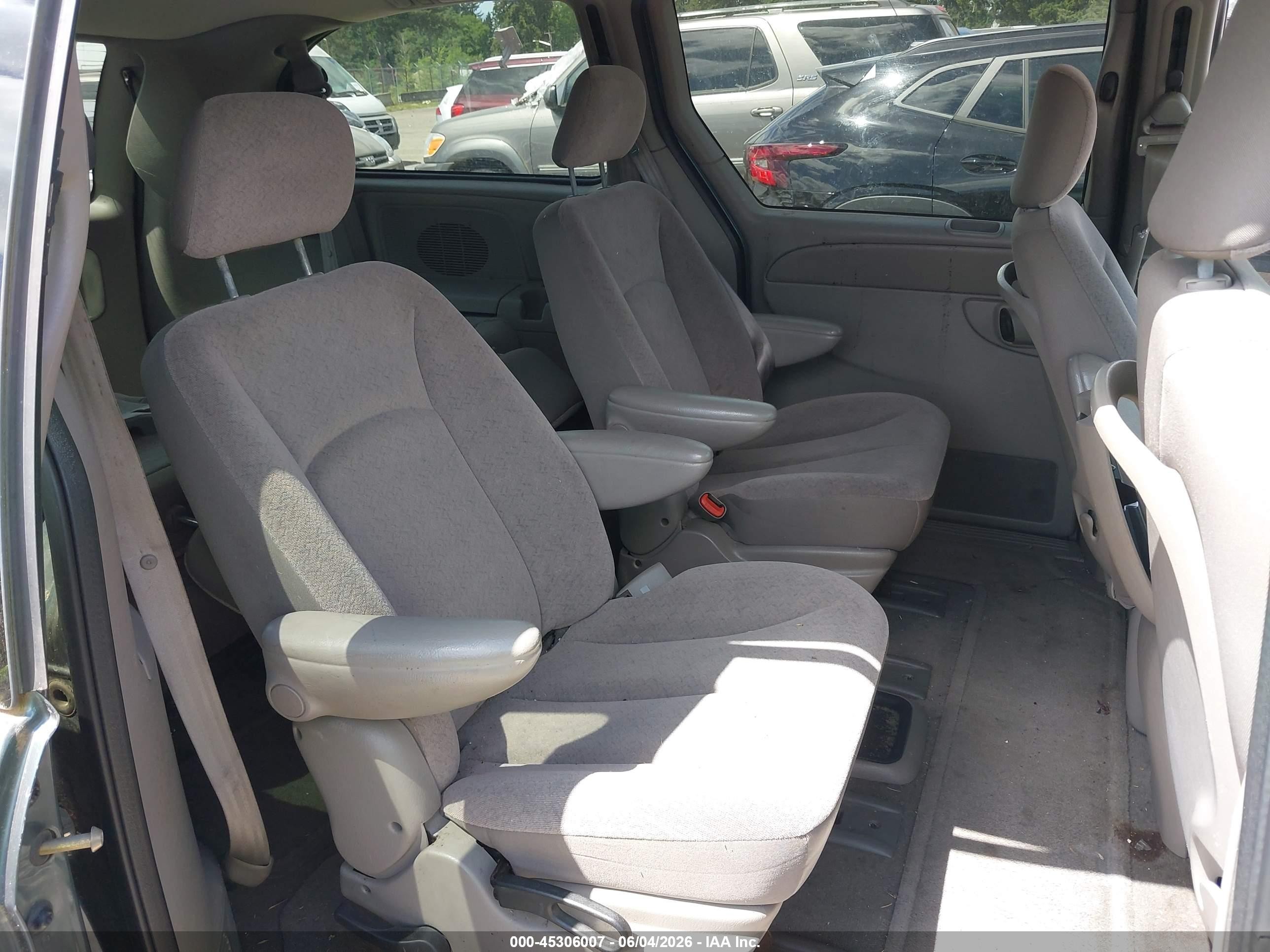 2003 Chrysler Town & Country Lxi Green vin: 2C8GP54L43R384949