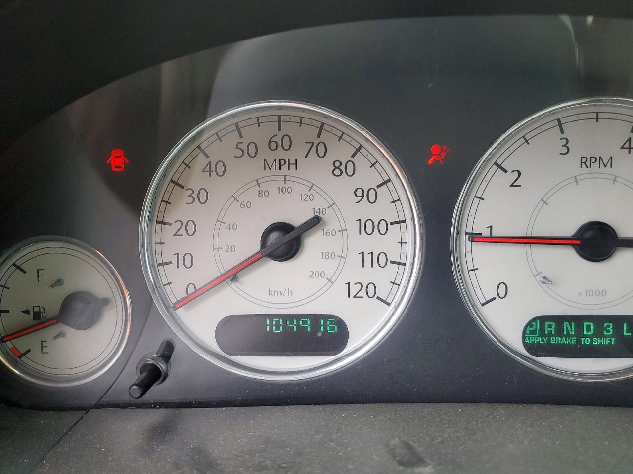 2005 Chrysler Town & Country Touring Tan vin: 2C8GP54L55R233797