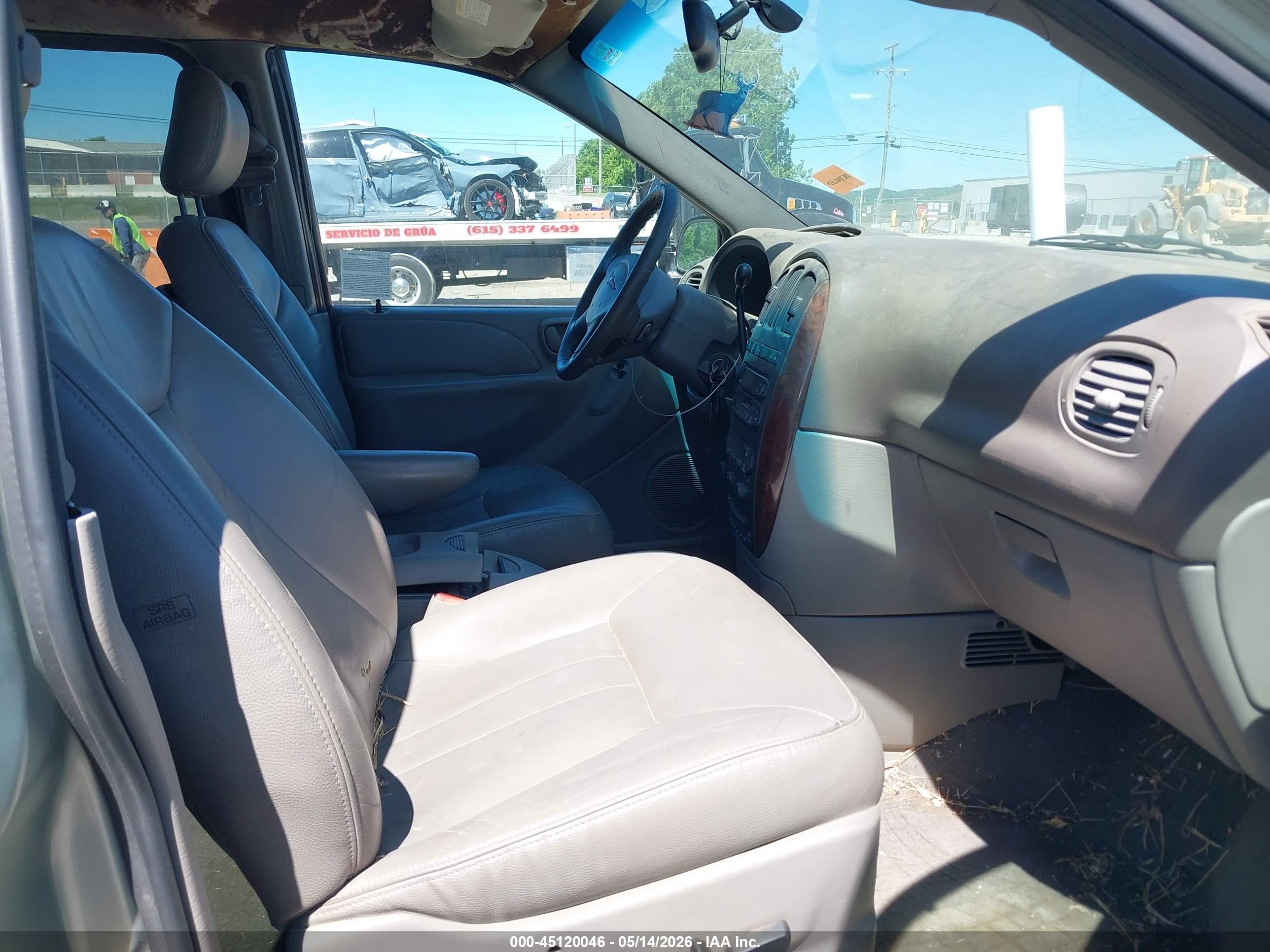 2003 Chrysler Town & Country Lxi Silver vin: 2C8GP54L73R187872