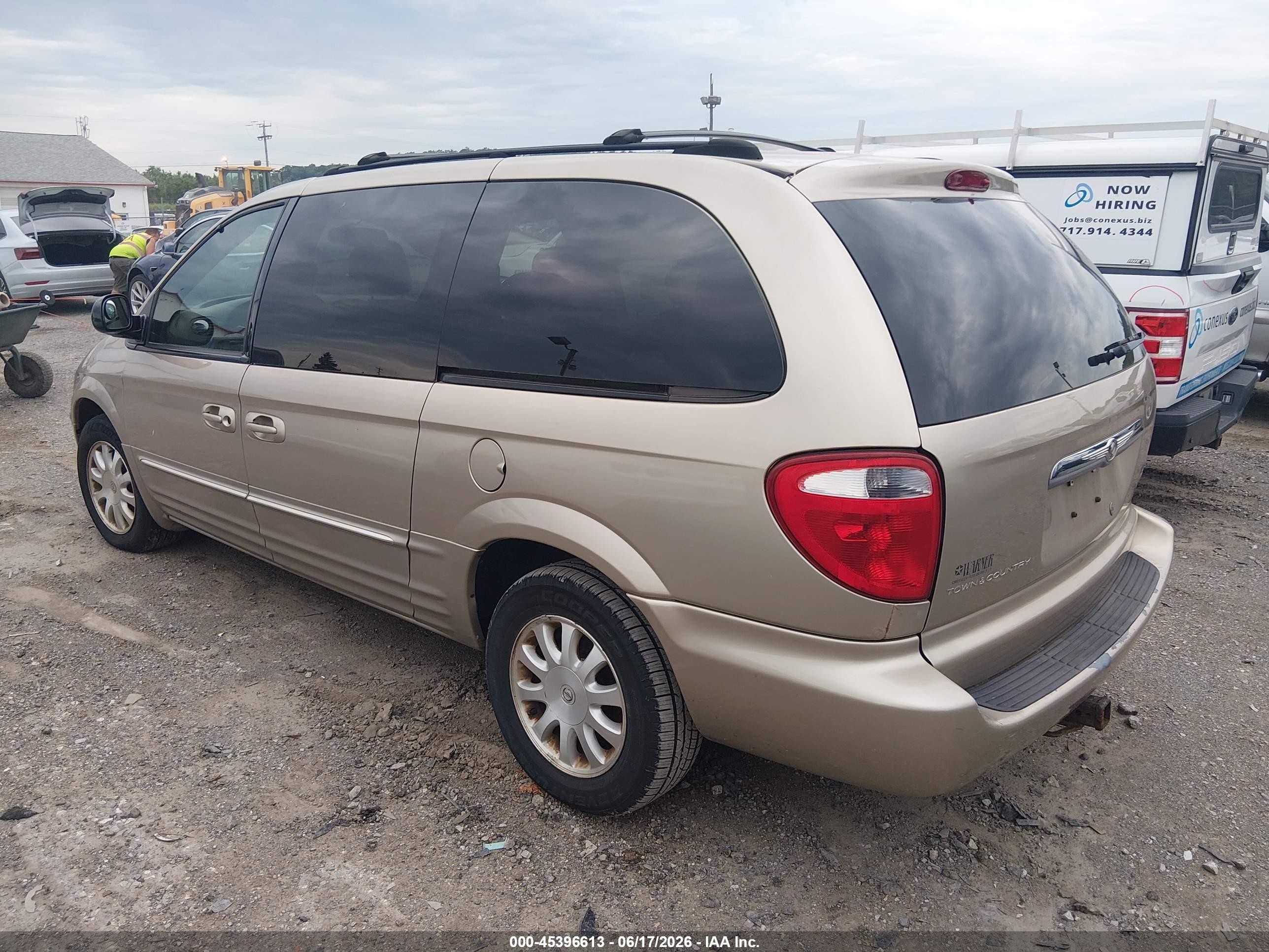 2003 Chrysler Town & Country Lxi Gold vin: 2C8GP54L73R238609
