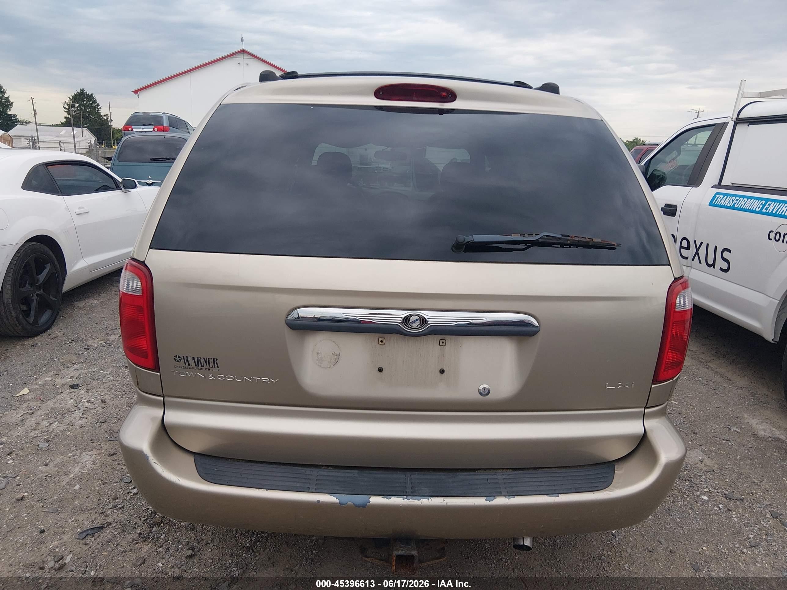 2003 Chrysler Town & Country Lxi Gold vin: 2C8GP54L73R238609