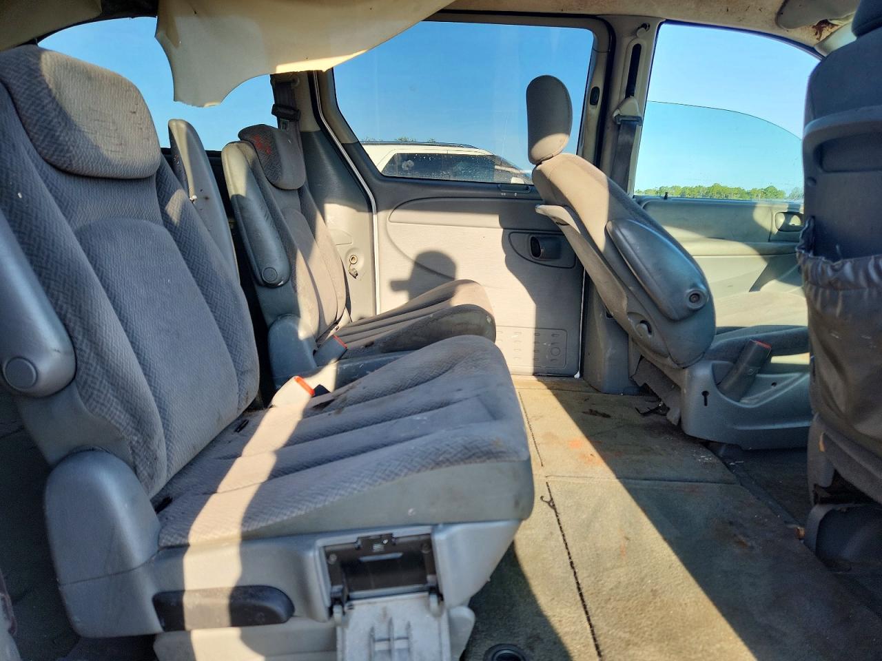 2005 Chrysler Town & Country Touring Серебряный vin: 2C8GP54L75R486989