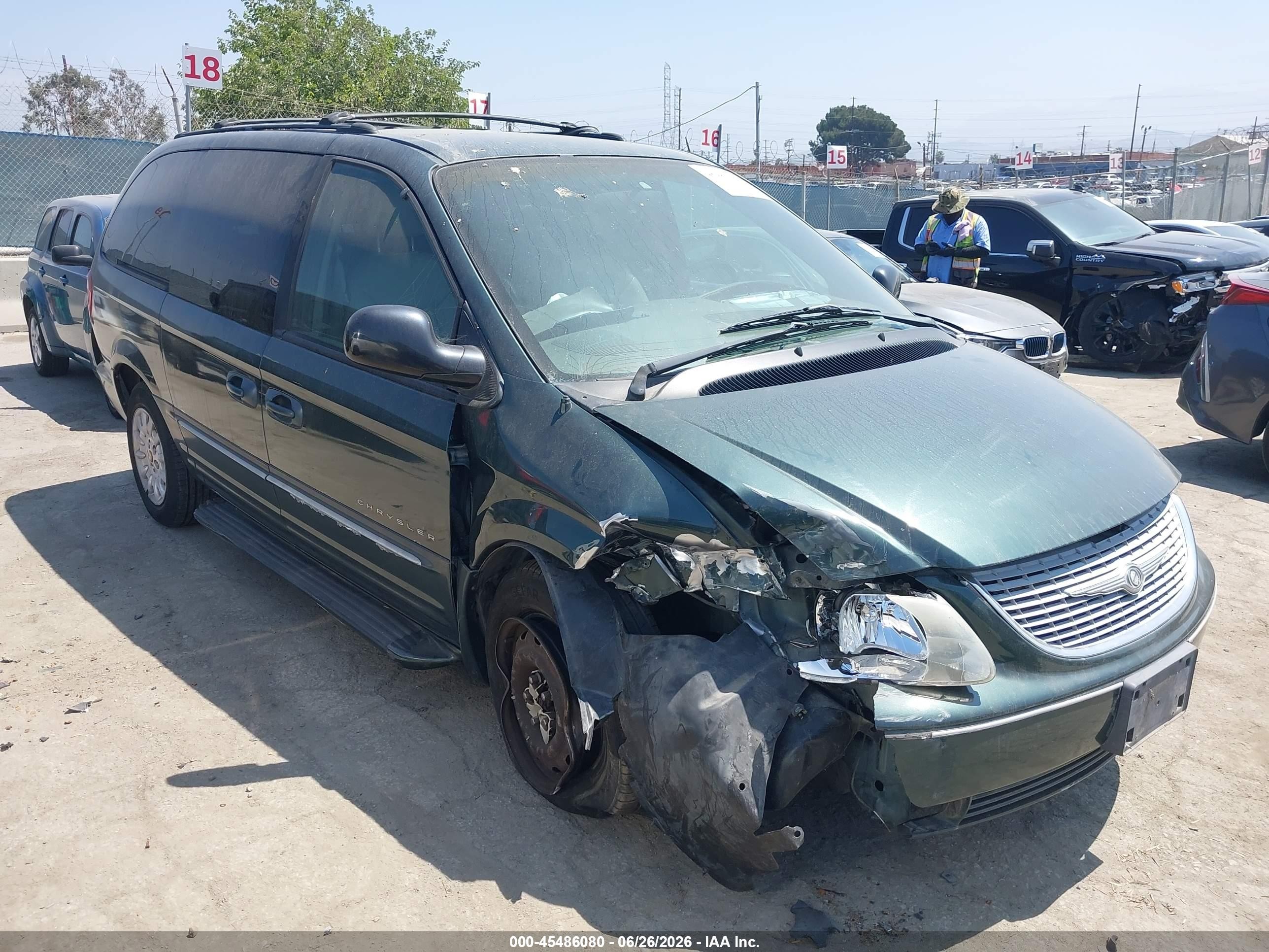 2001 Chrysler Town & Country Lxi Green vin: 2C8GP54L81R155039