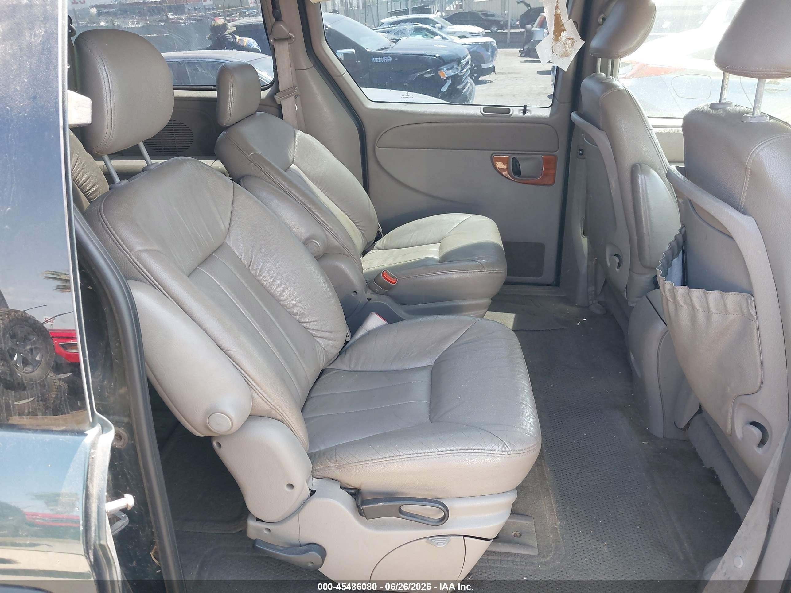 2001 Chrysler Town & Country Lxi Green vin: 2C8GP54L81R155039