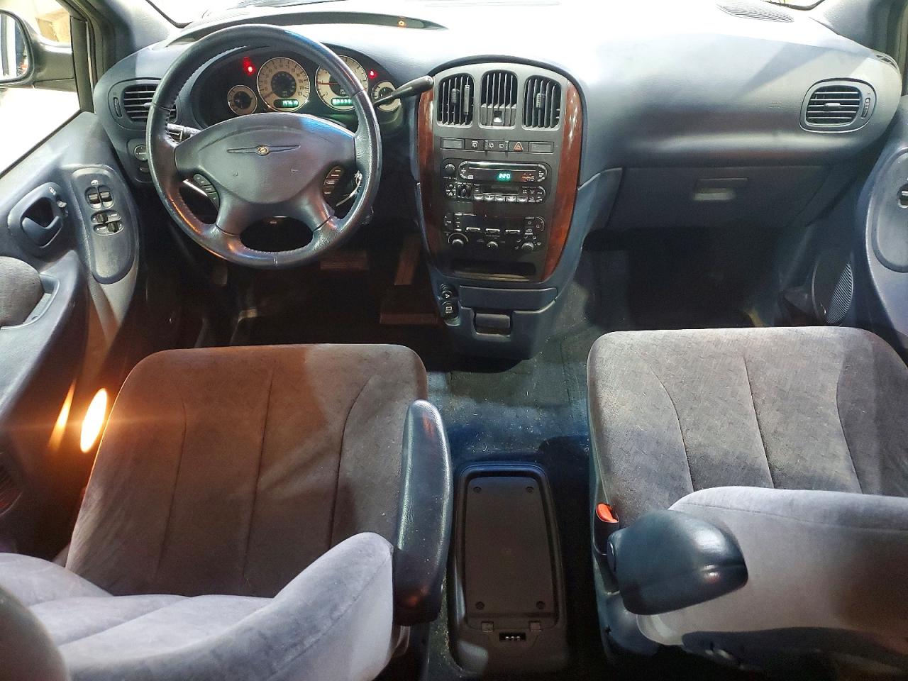 2001 Chrysler Town & Country Lxi White vin: 2C8GP54L81R203171