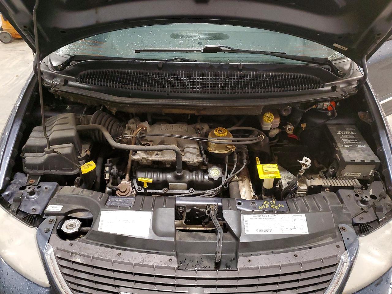 2001 Chrysler Town & Country Lxi Gray vin: 2C8GP54L81R250068