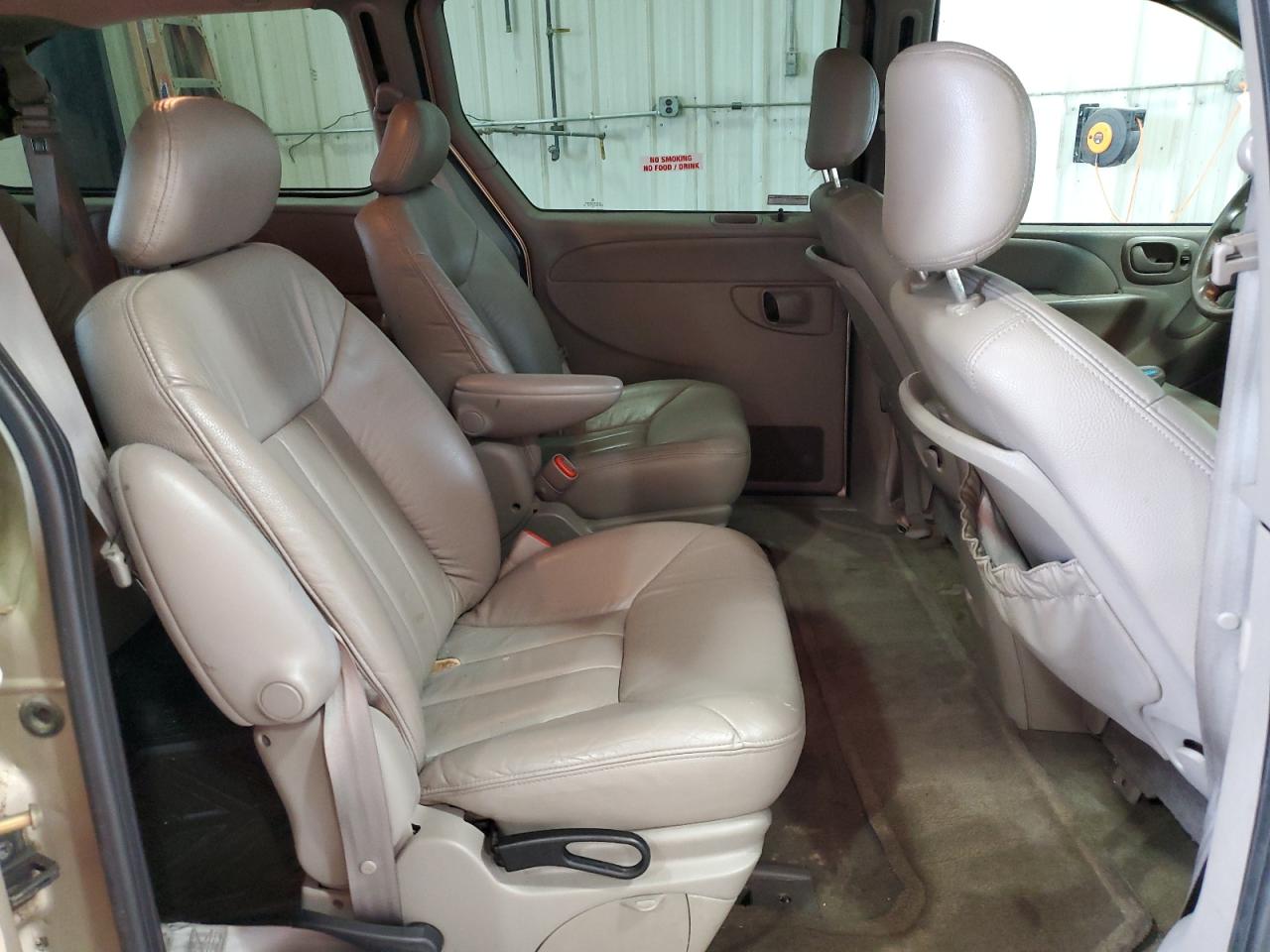 2001 Chrysler Town & Country Lxi Tan vin: 2C8GP54L91R412631