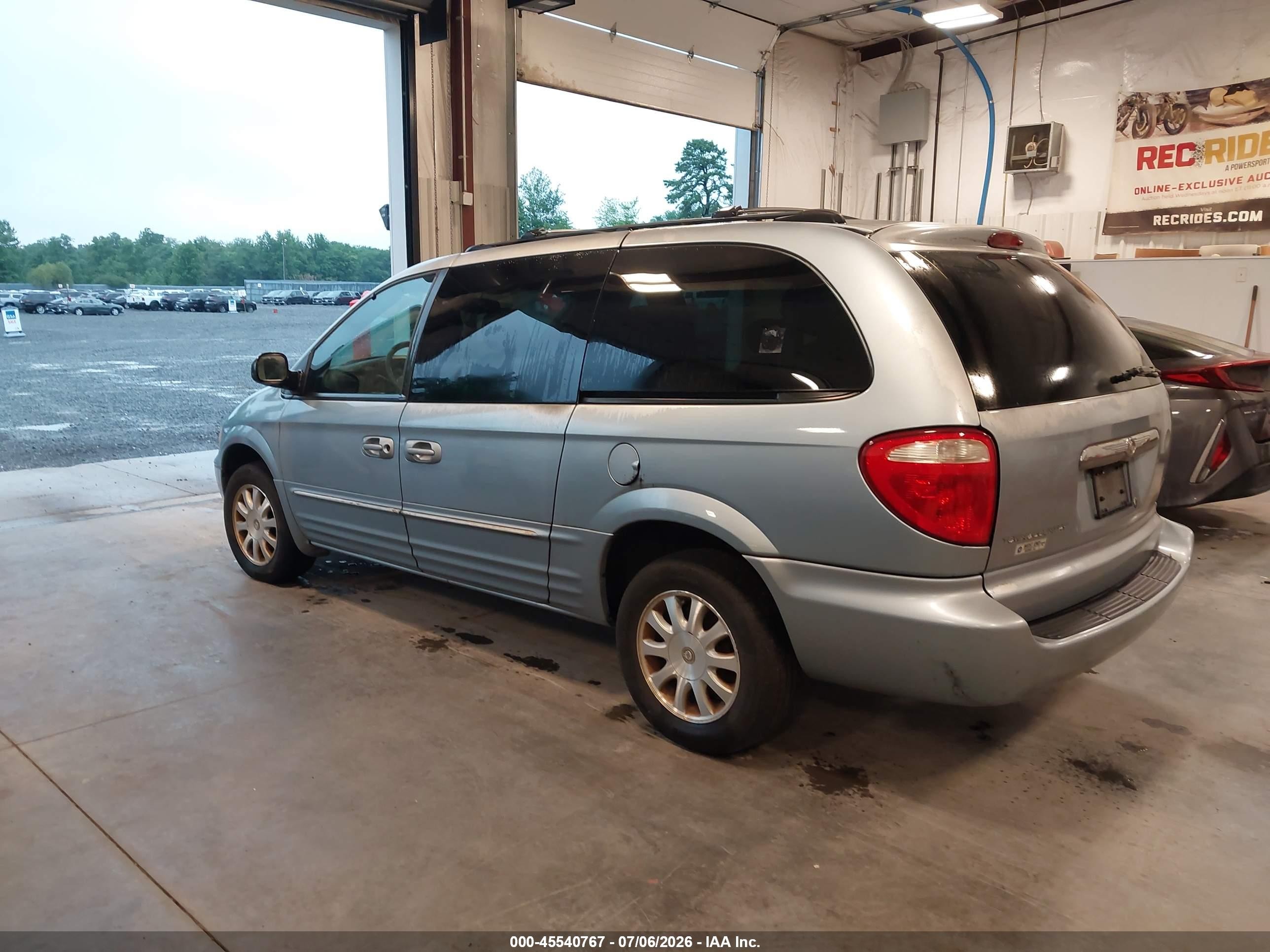 2003 Chrysler Town & Country Lxi Silver vin: 2C8GP54L93R261292