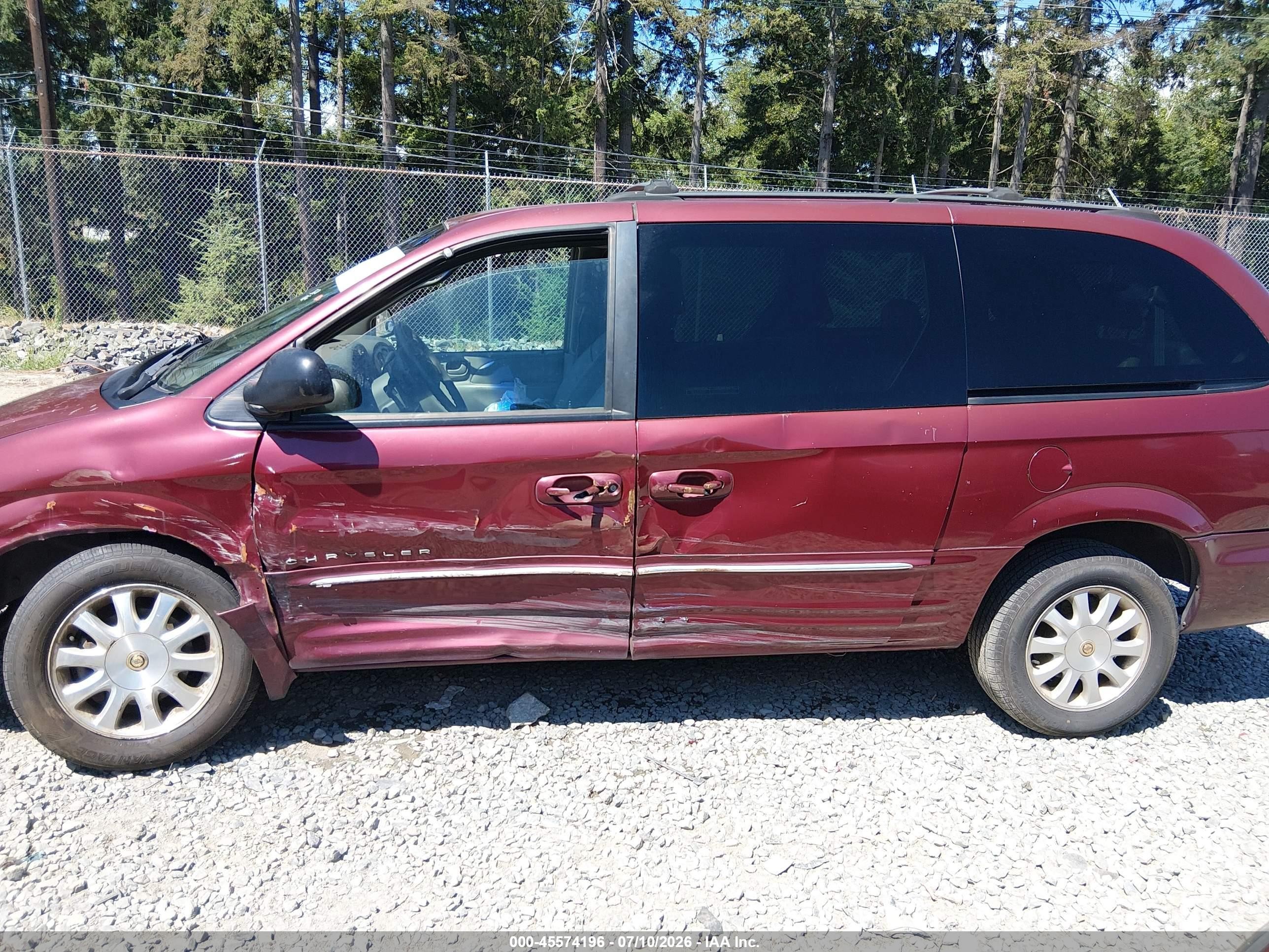 2001 Chrysler Town & Country Lxi Красный vin: 2C8GP54LX1R285548