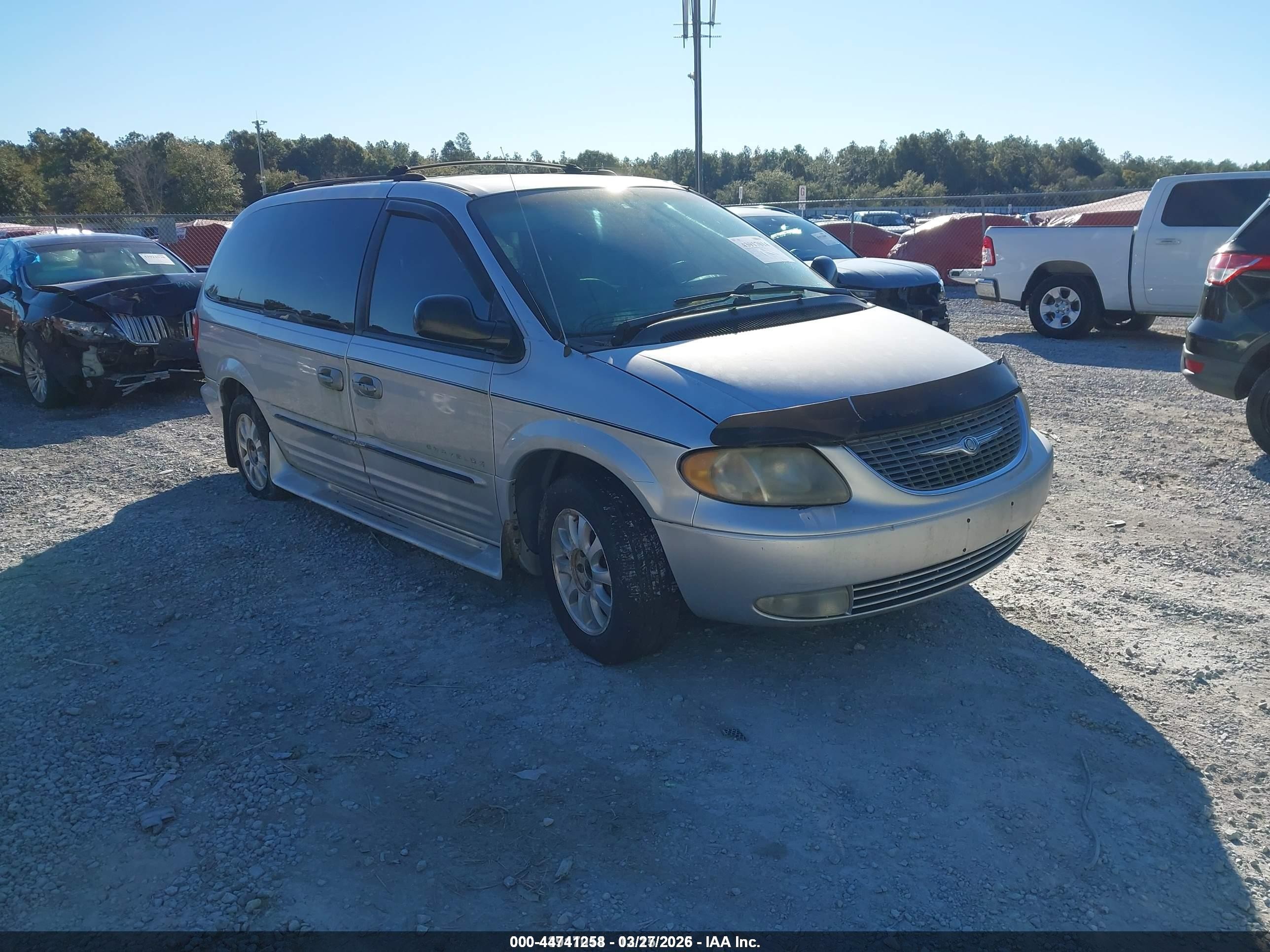 2001 Chrysler Town & Country Lxi Silver vin: 2C8GP54LX1R325529