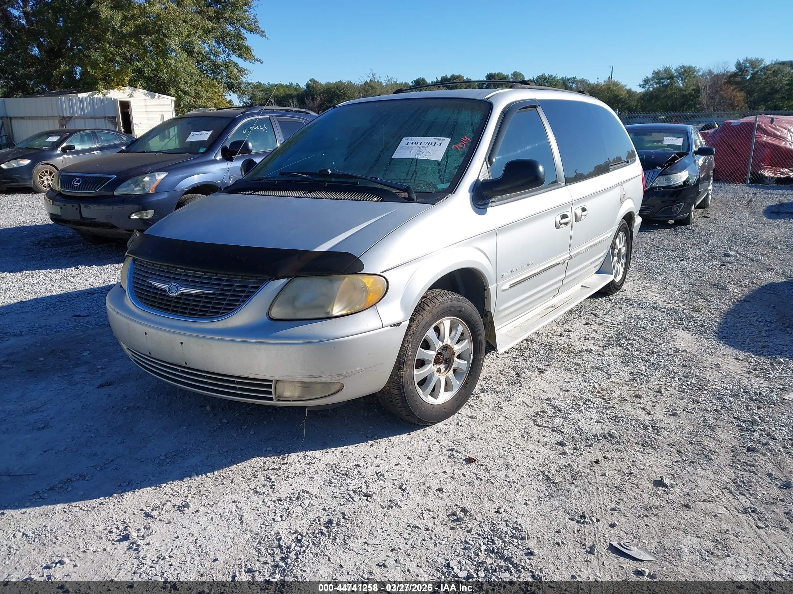 2001 Chrysler Town & Country Lxi Silver vin: 2C8GP54LX1R325529
