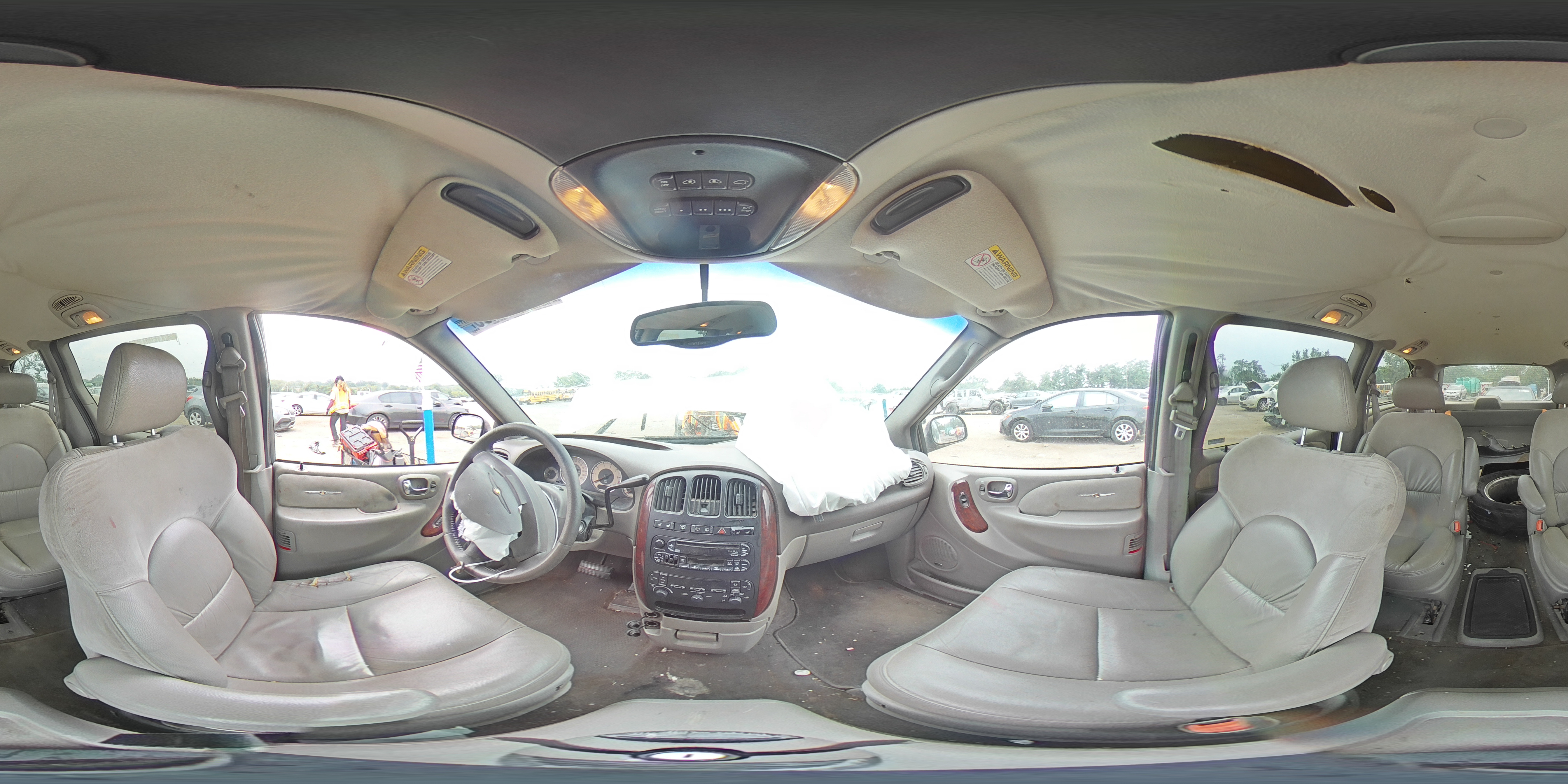 2001 Chrysler Town & Country Limited Tan vin: 2C8GP64L01R146616