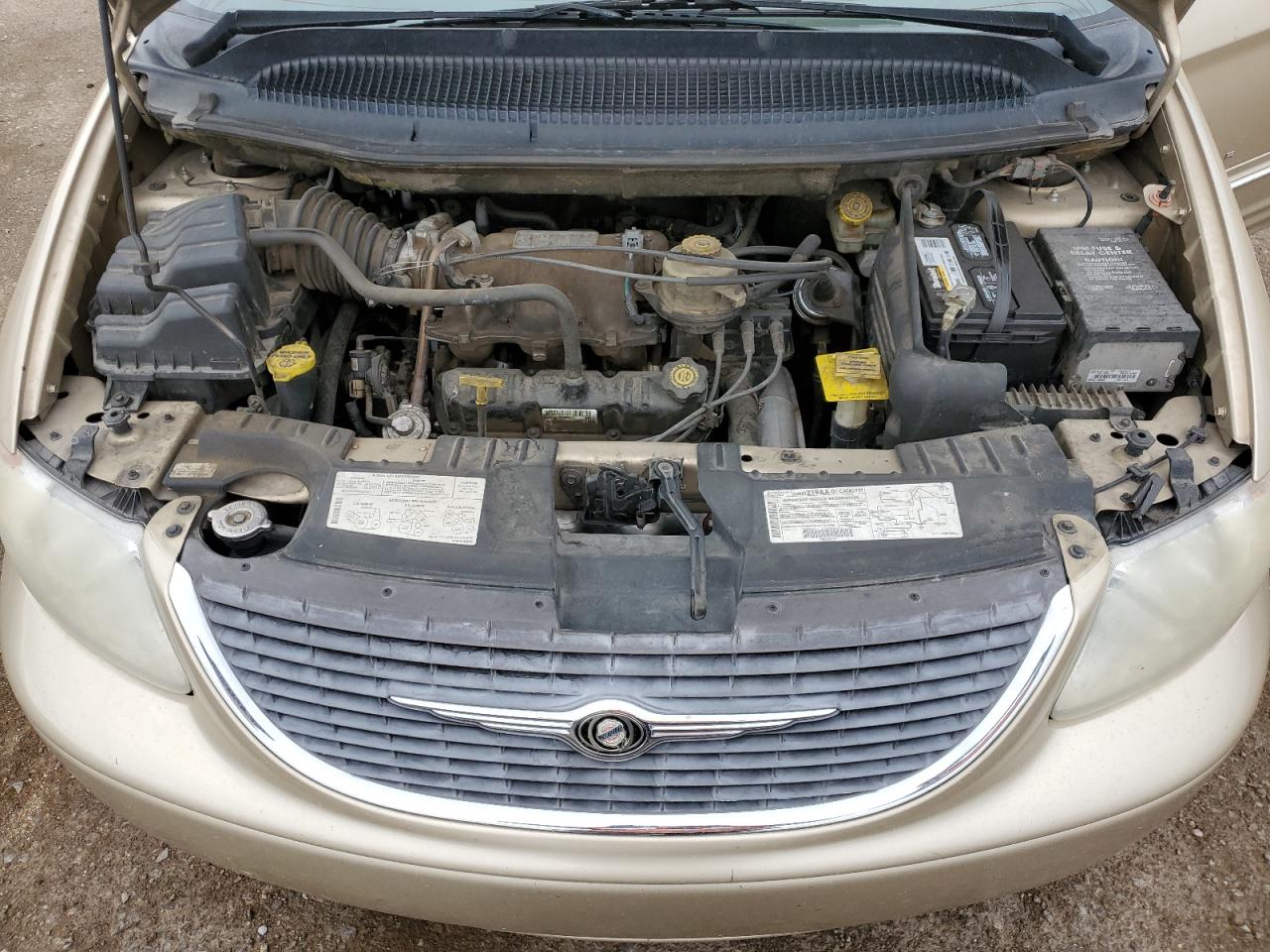 2001 Chrysler Town & Country Limited Gold vin: 2C8GP64L01R239524