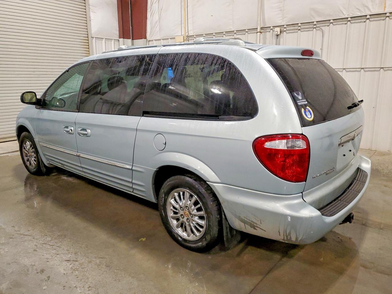 2001 Chrysler Town & Country Limited Blue vin: 2C8GP64L01R303657