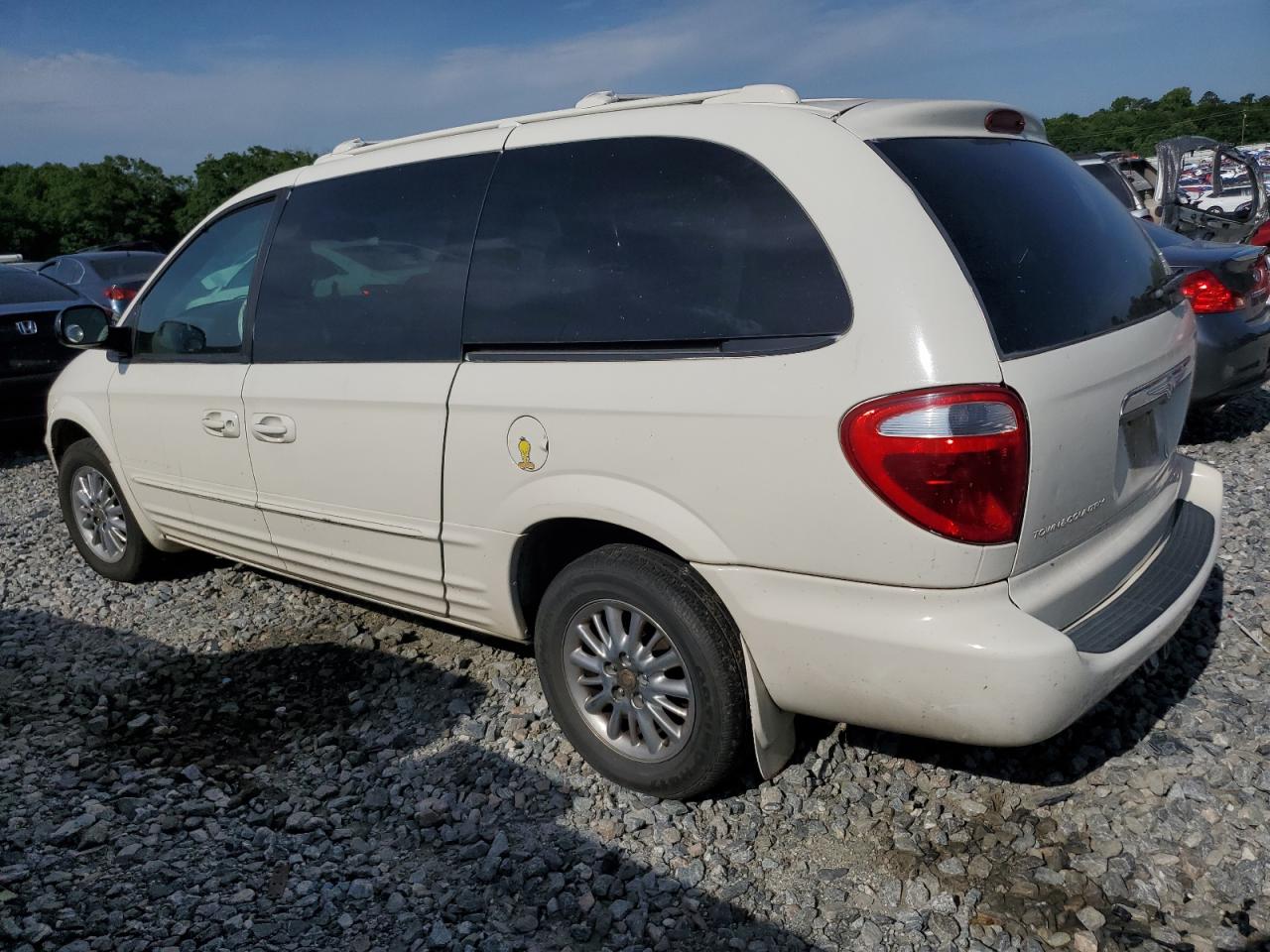 2001 Chrysler Town & Country Limited White vin: 2C8GP64L01R321656