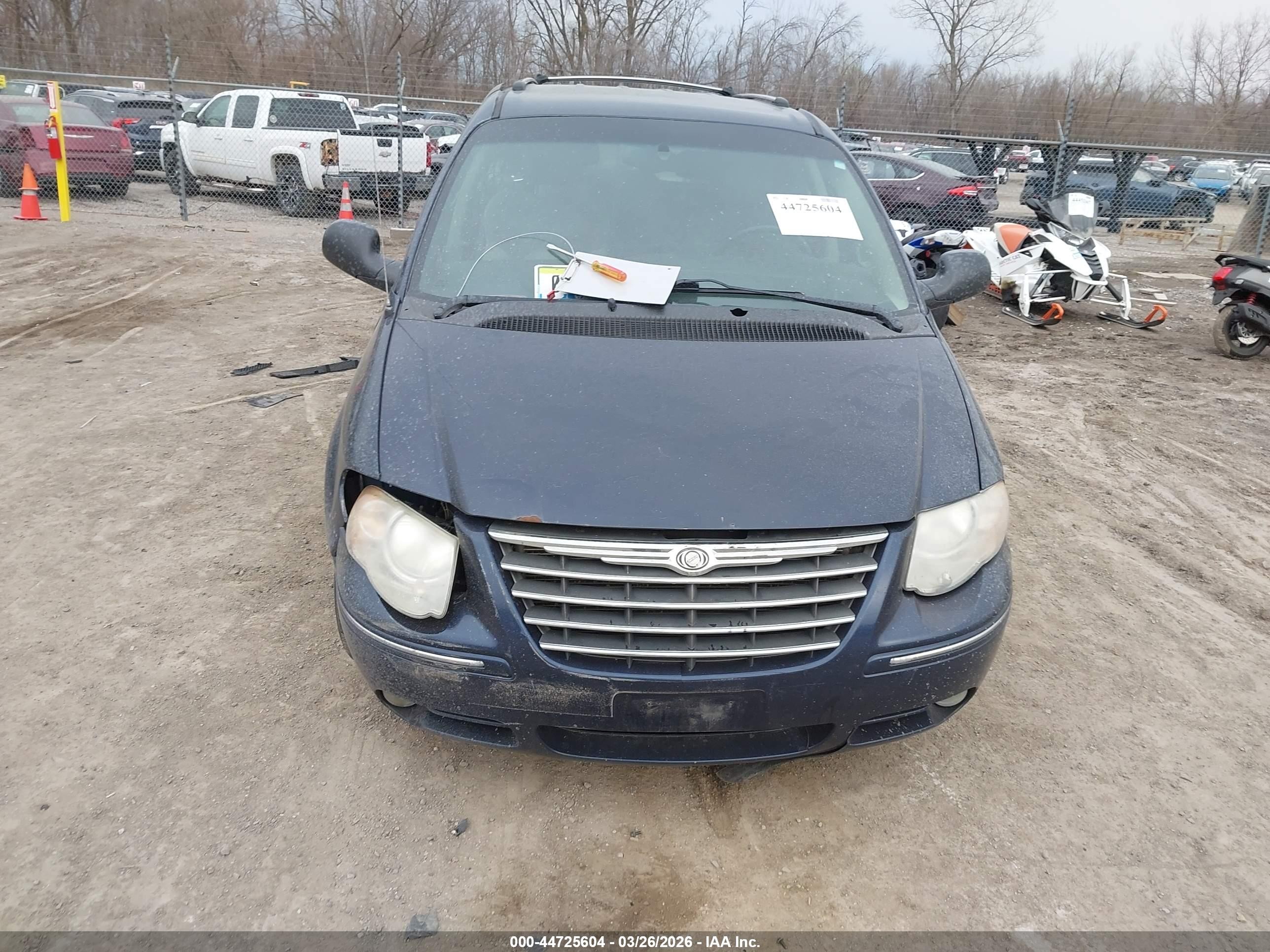 2005 Chrysler Town & Country Limited Синий vin: 2C8GP64L05R294920
