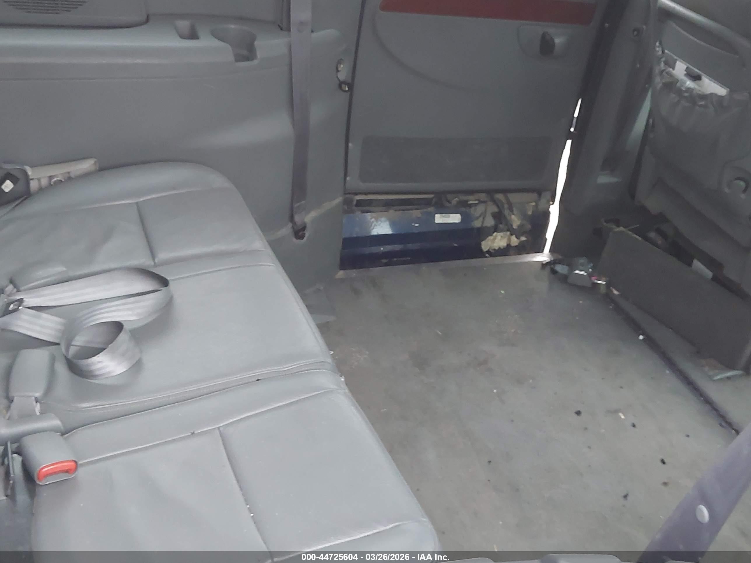 2005 Chrysler Town & Country Limited Синий vin: 2C8GP64L05R294920