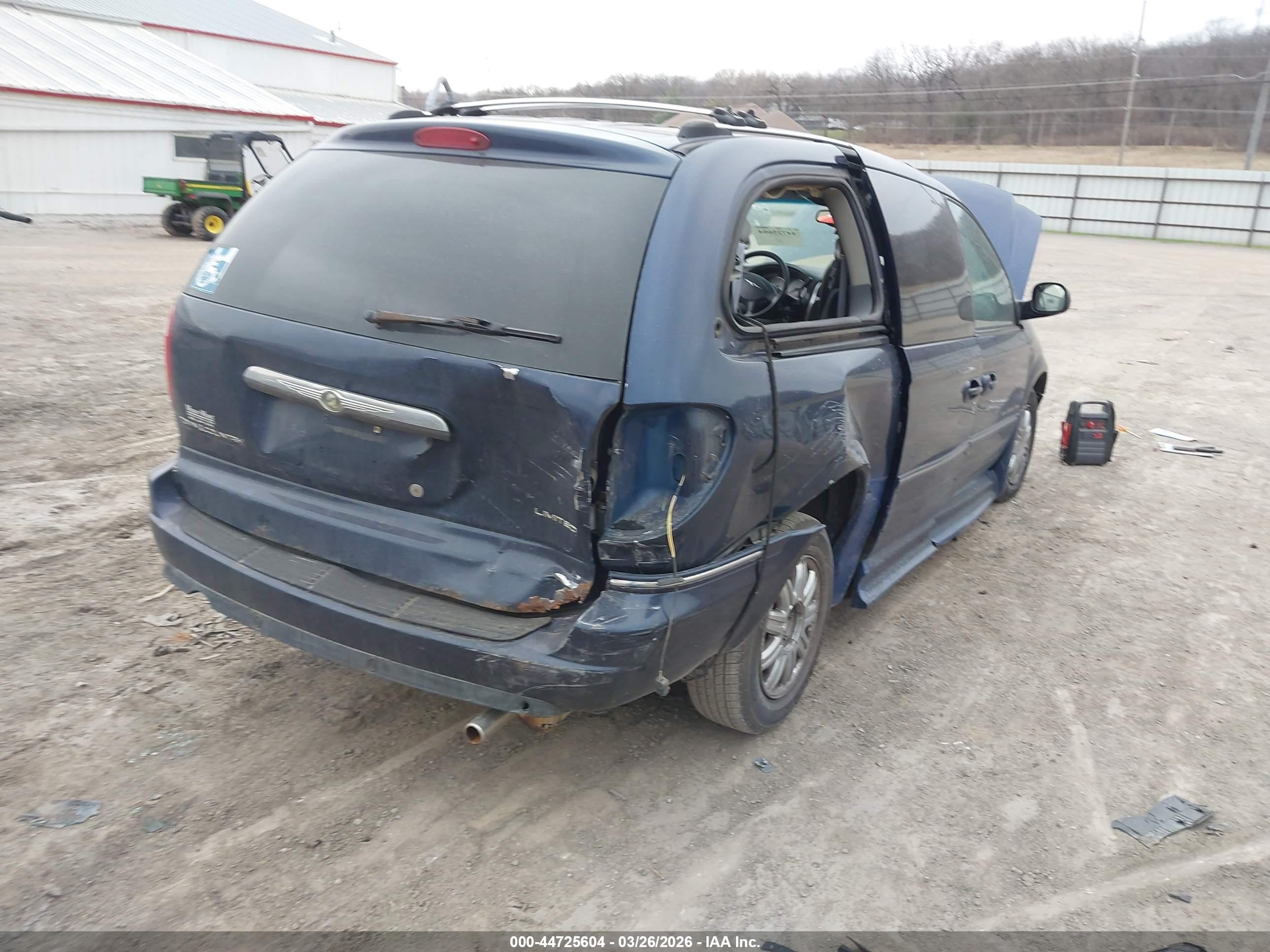 2005 Chrysler Town & Country Limited Синий vin: 2C8GP64L05R294920