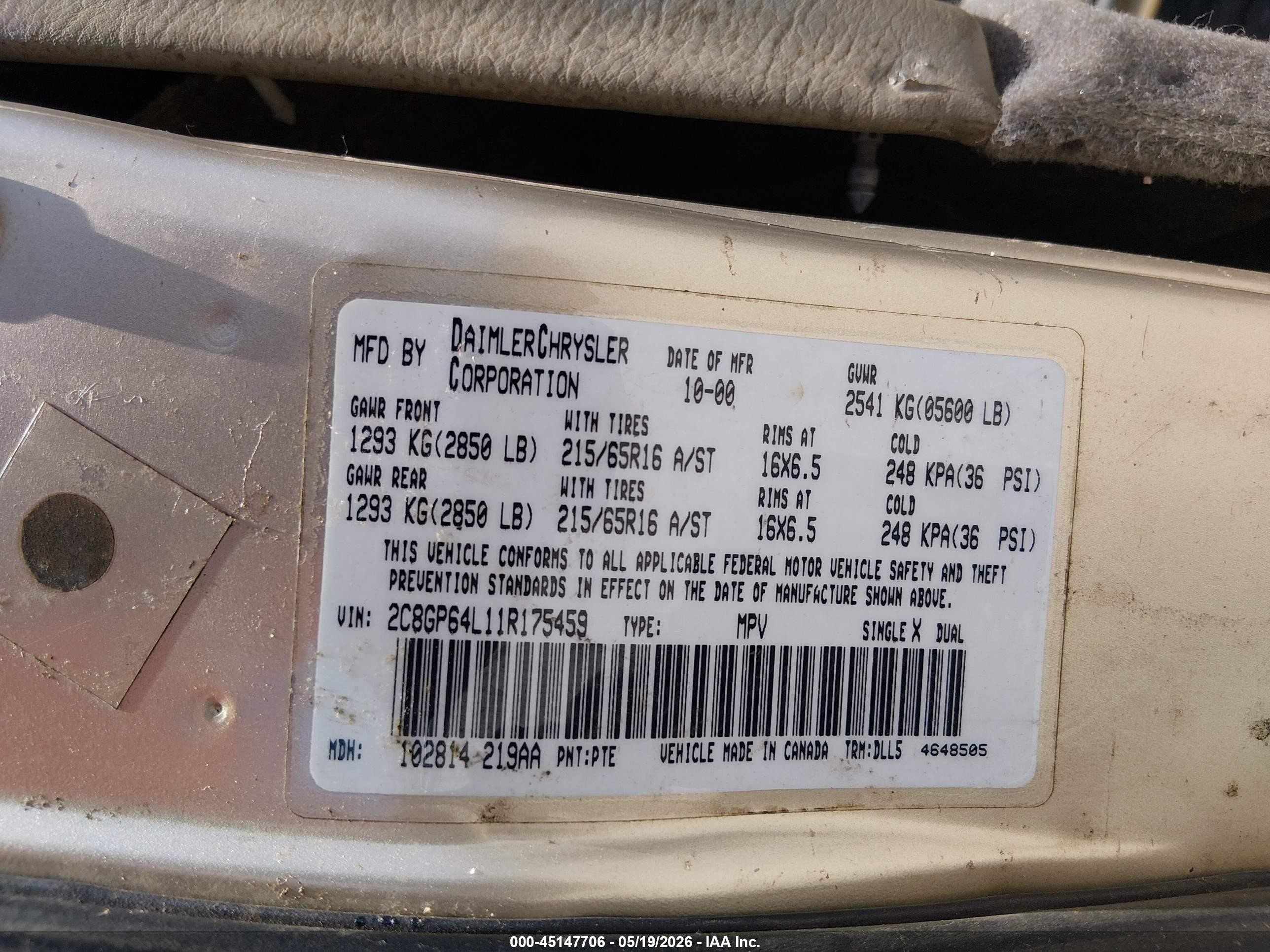2001 Chrysler Town & Country Limited Gold vin: 2C8GP64L11R175459