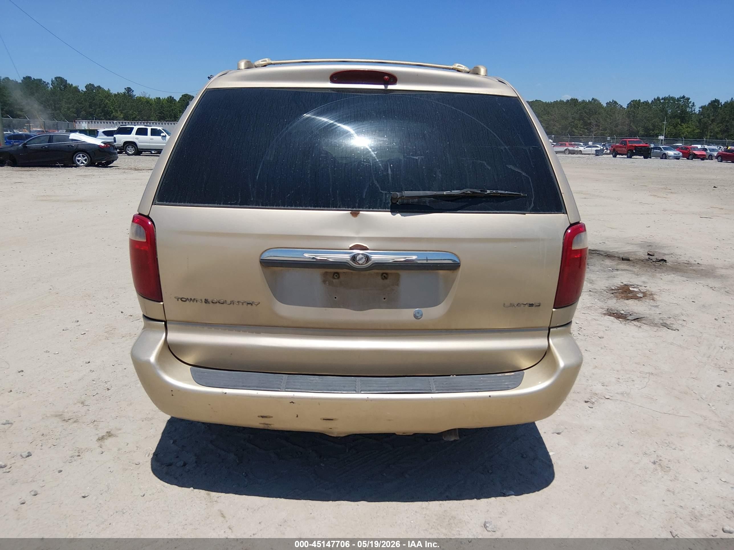 2001 Chrysler Town & Country Limited Gold vin: 2C8GP64L11R175459