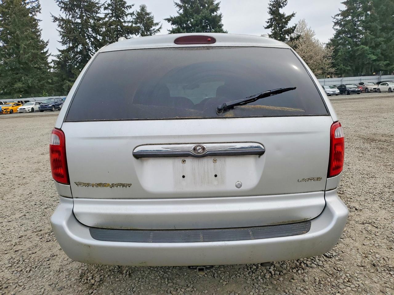 2001 Chrysler Town & Country Limited Silver vin: 2C8GP64L11R339616