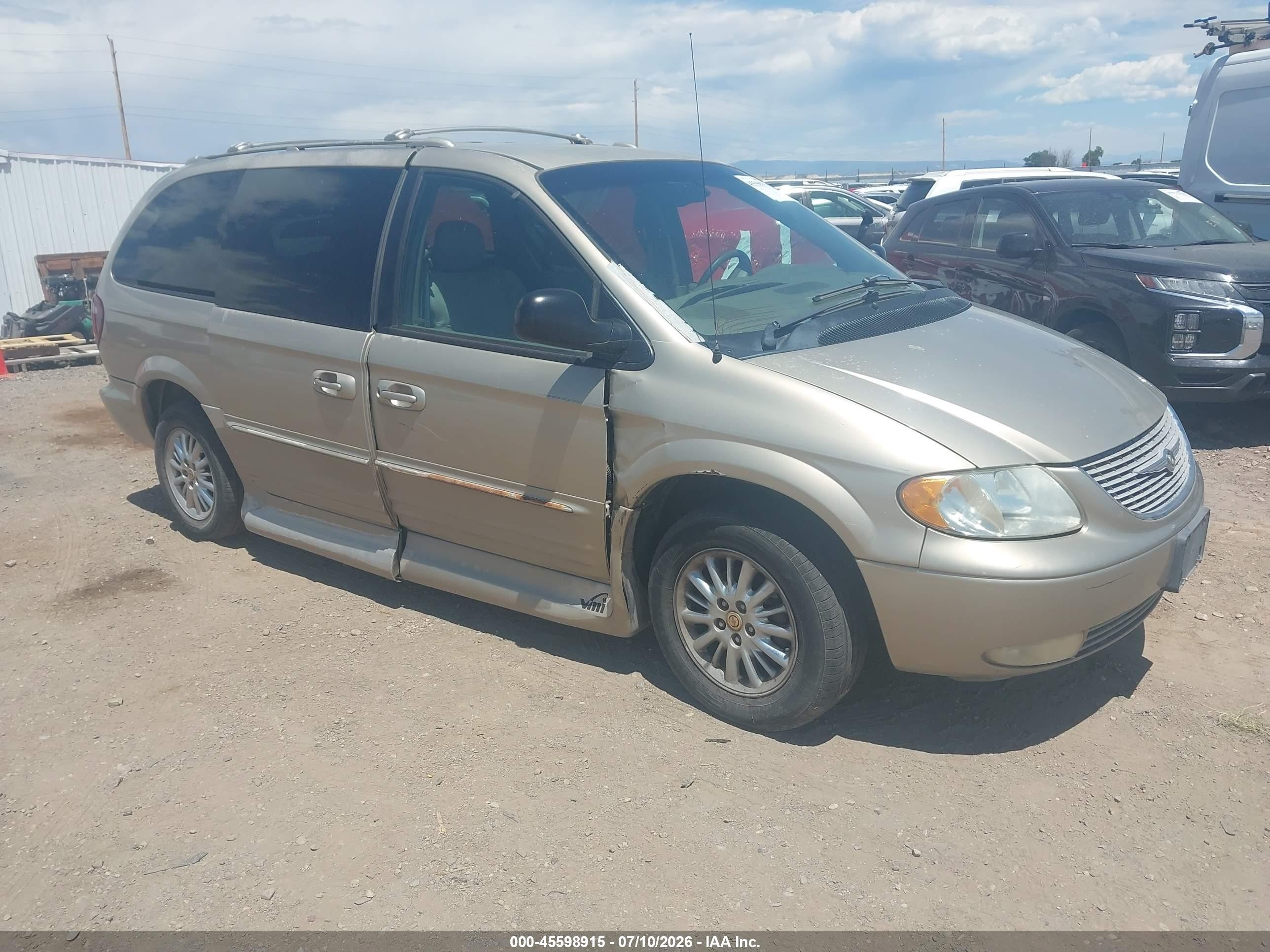 2002 Chrysler Town & Country Limited Gold vin: 2C8GP64L12R510494