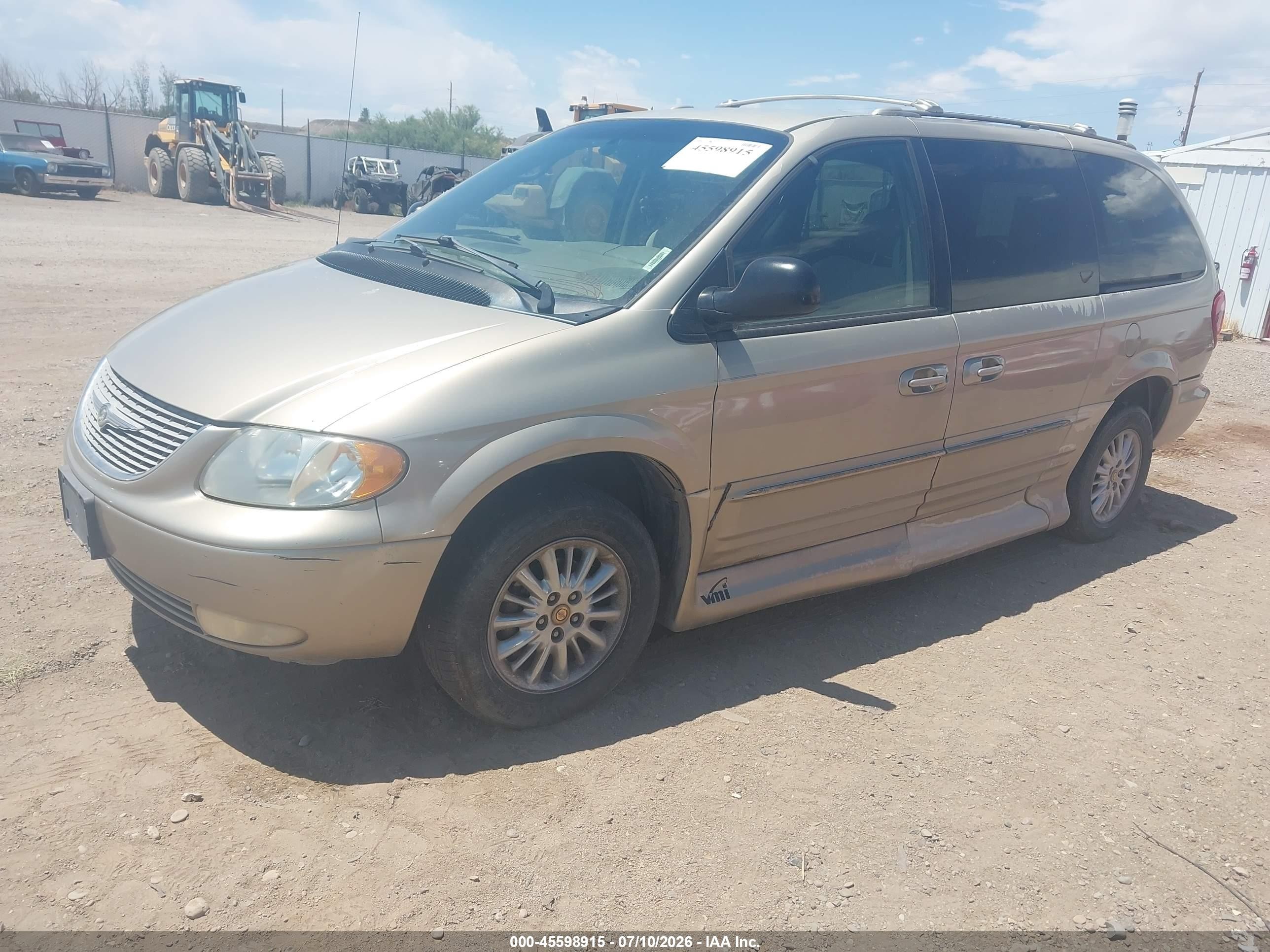 2002 Chrysler Town & Country Limited Gold vin: 2C8GP64L12R510494