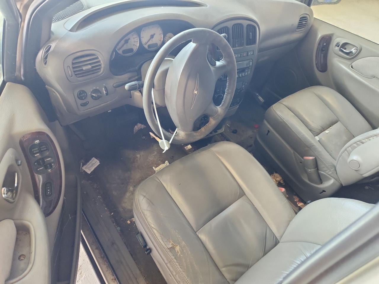 2003 Chrysler Town & Country Limited Tan vin: 2C8GP64L13R208401