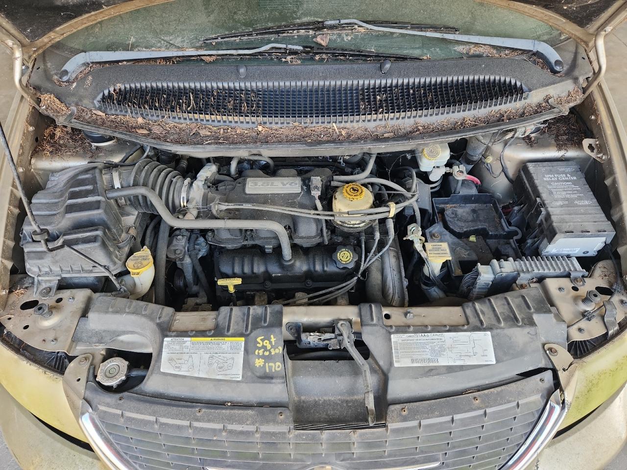 2003 Chrysler Town & Country Limited Tan vin: 2C8GP64L13R208401