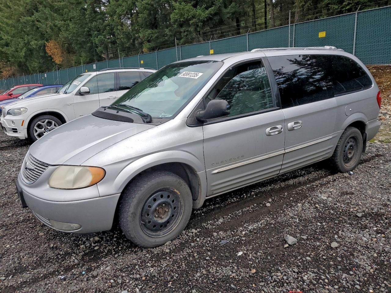 2001 Chrysler Town & Country Limited Silver vin: 2C8GP64L21R251755