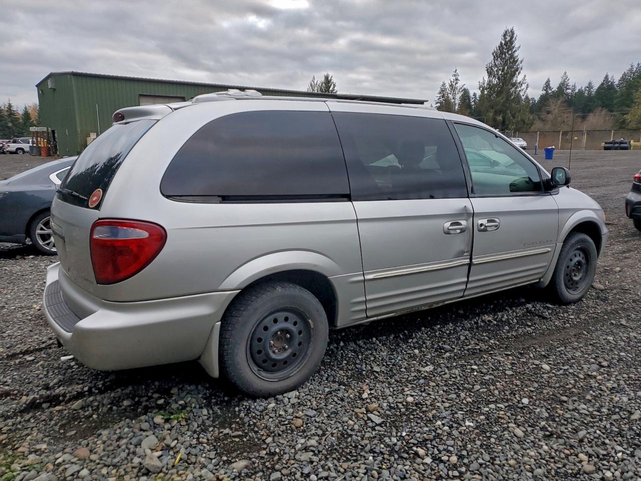 2001 Chrysler Town & Country Limited Silver vin: 2C8GP64L21R251755