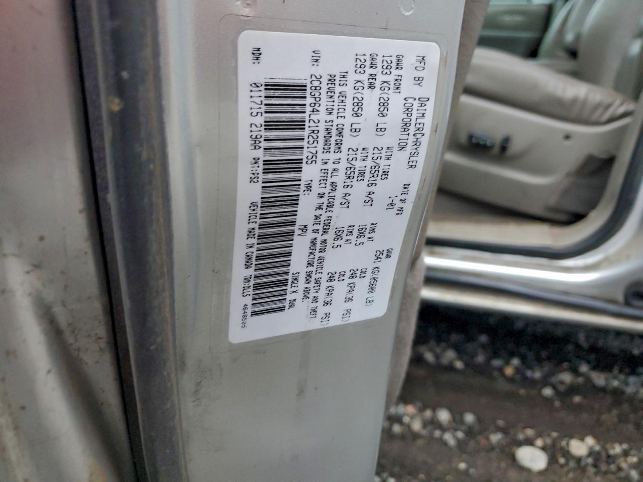 2001 Chrysler Town & Country Limited Silver vin: 2C8GP64L21R251755