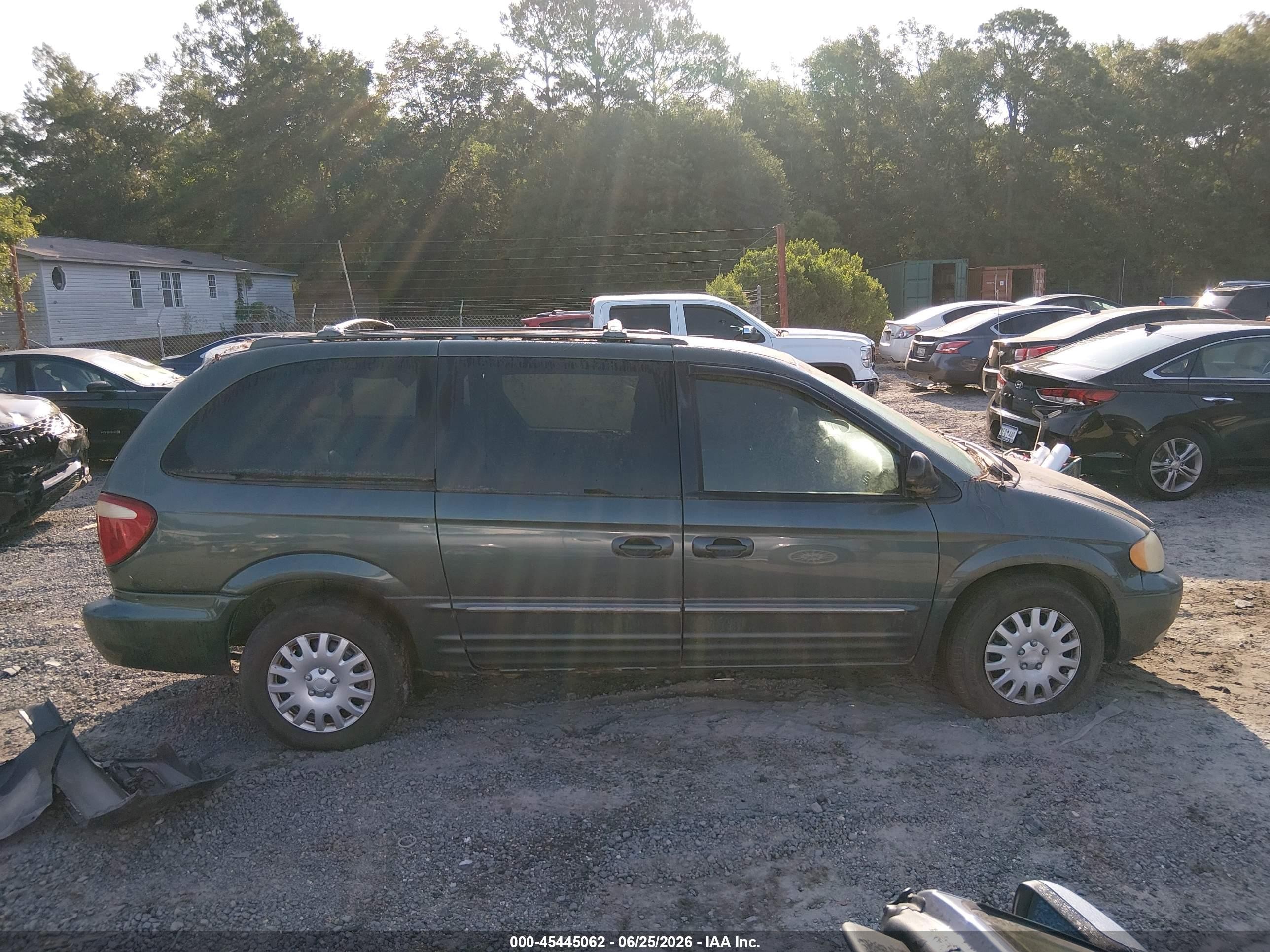 2003 Chrysler Town & Country Limited Green vin: 2C8GP64L23R201280