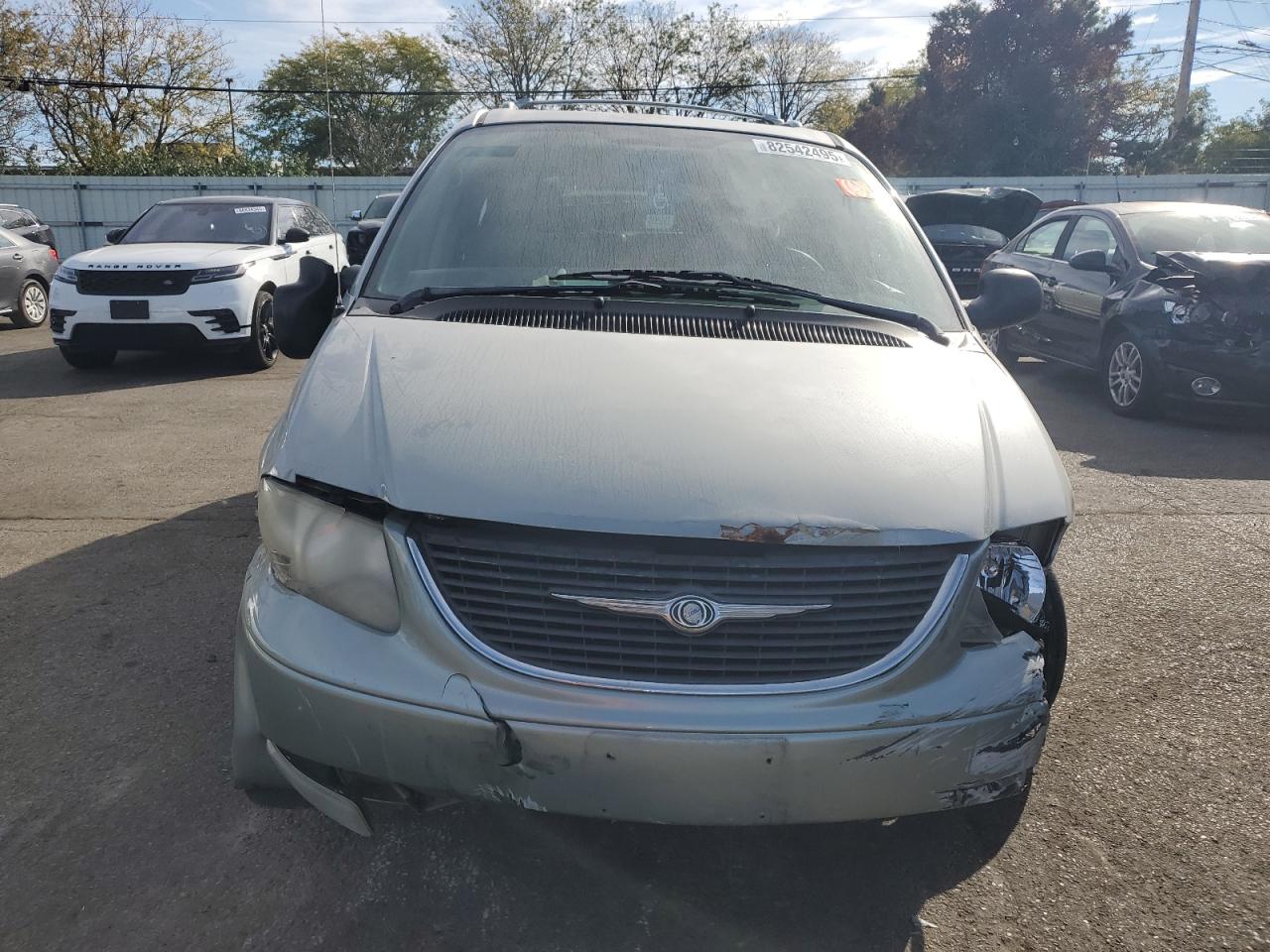 2003 Chrysler Town & Country Limited Серебряный vin: 2C8GP64L23R256618