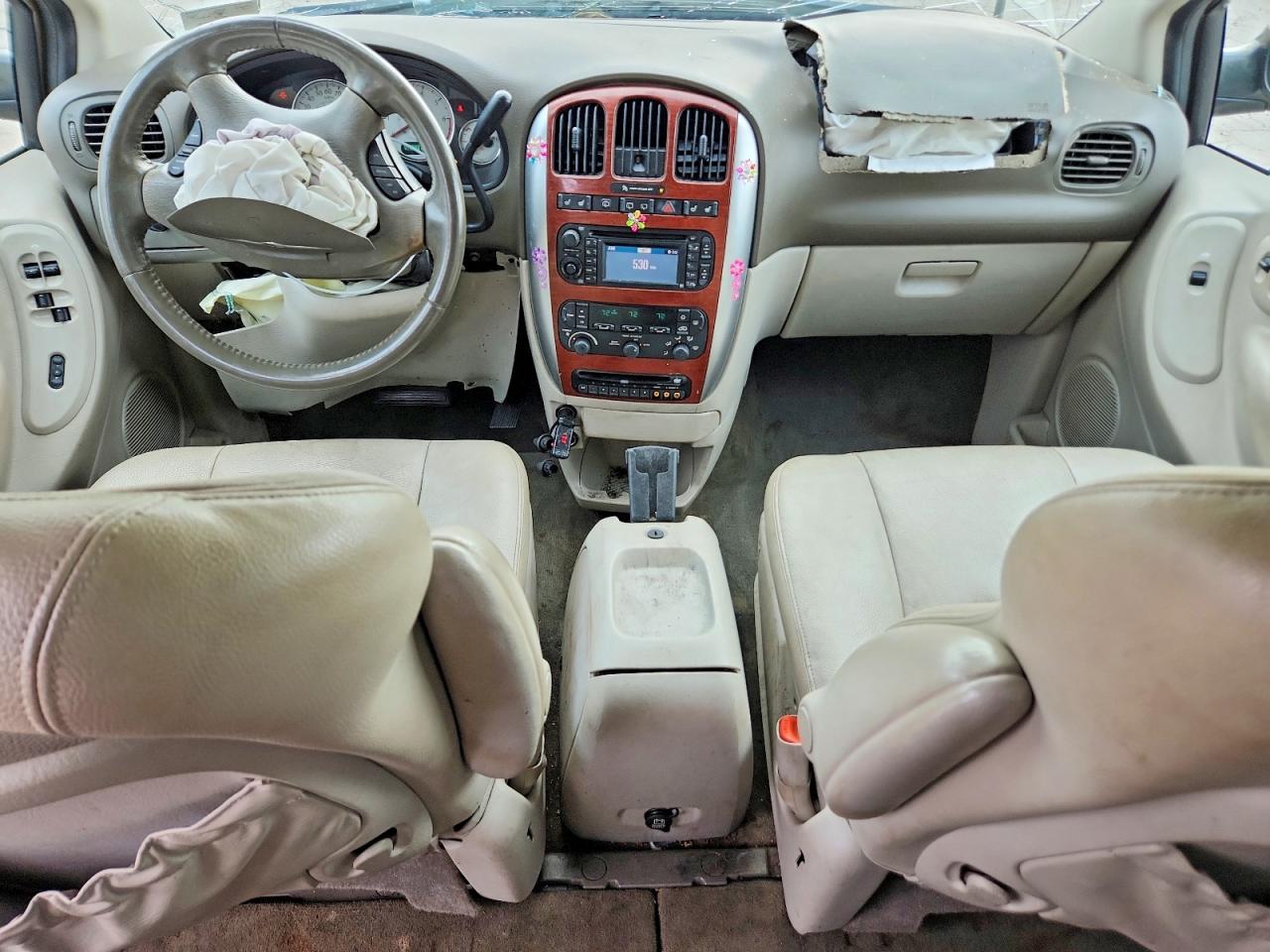 2005 Chrysler Town & Country Limited Gold vin: 2C8GP64L25R151497